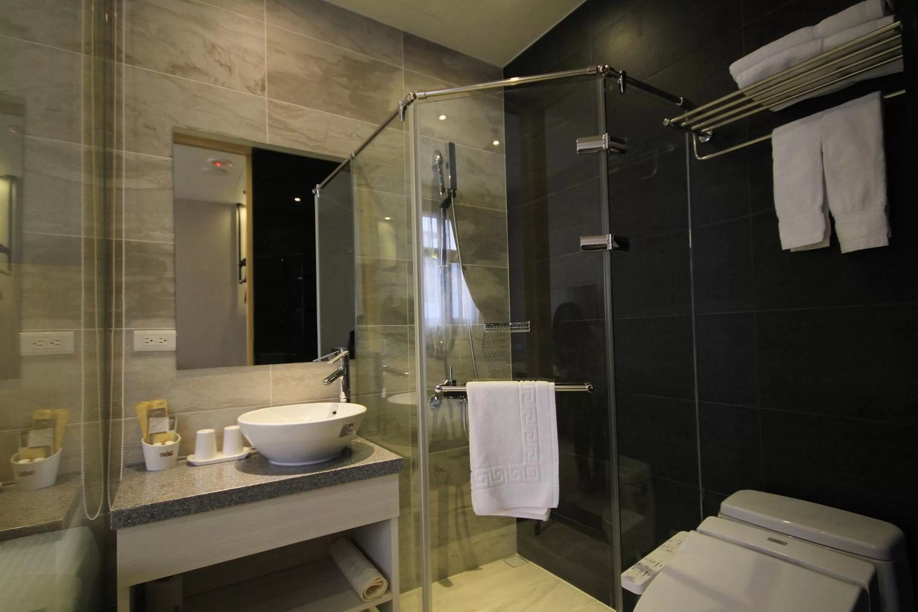 Bathroom in Hangkhau Hotel