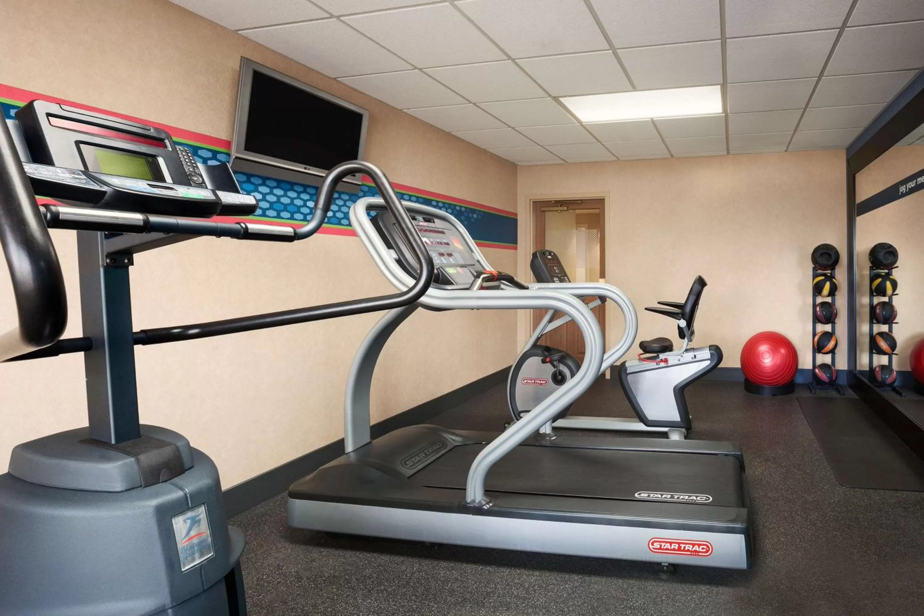 Fitness centre/facilities in Hampton Inn Geneva