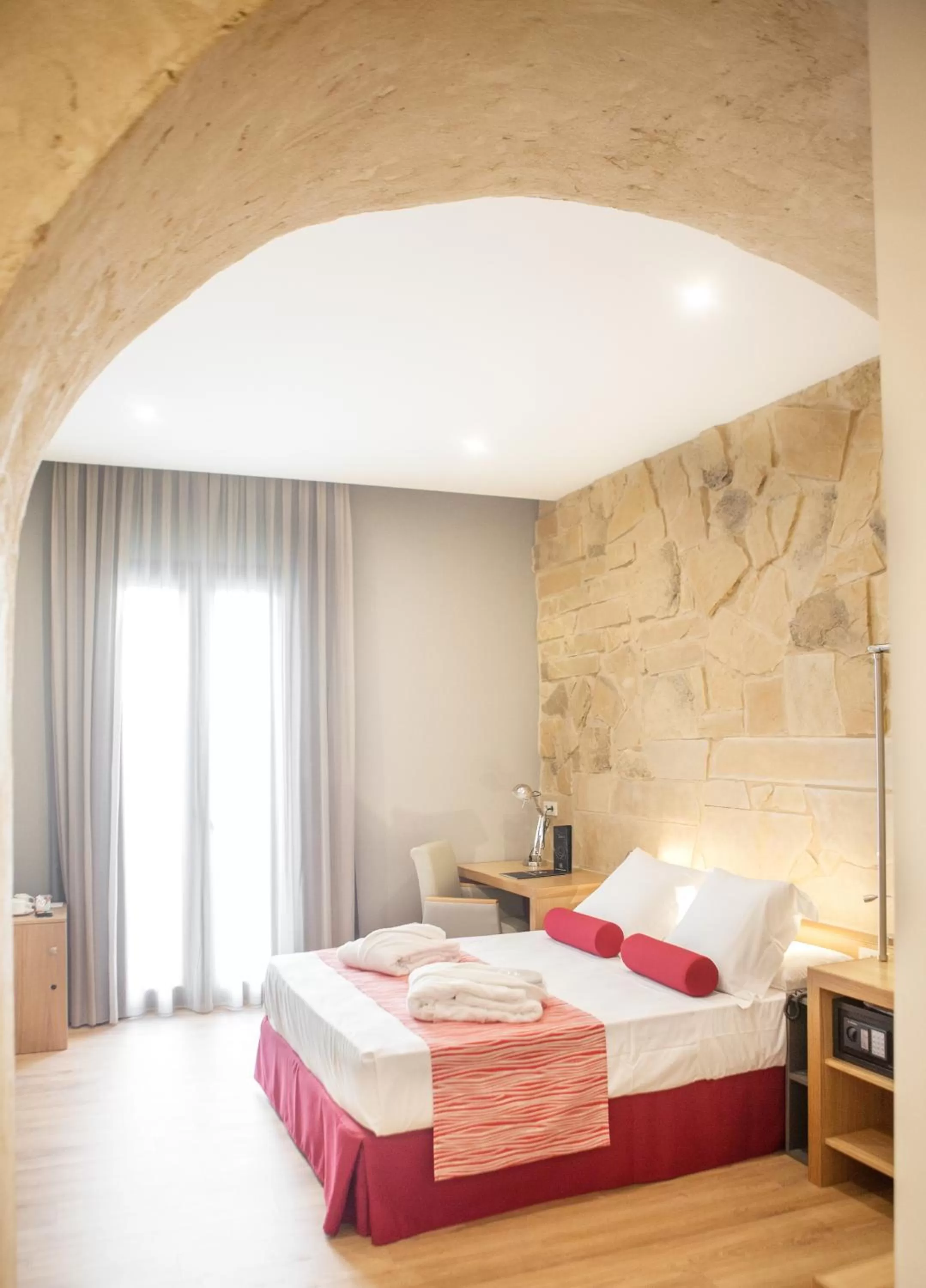 Day, Bed in Soho Boutique Capuchinos & Spa