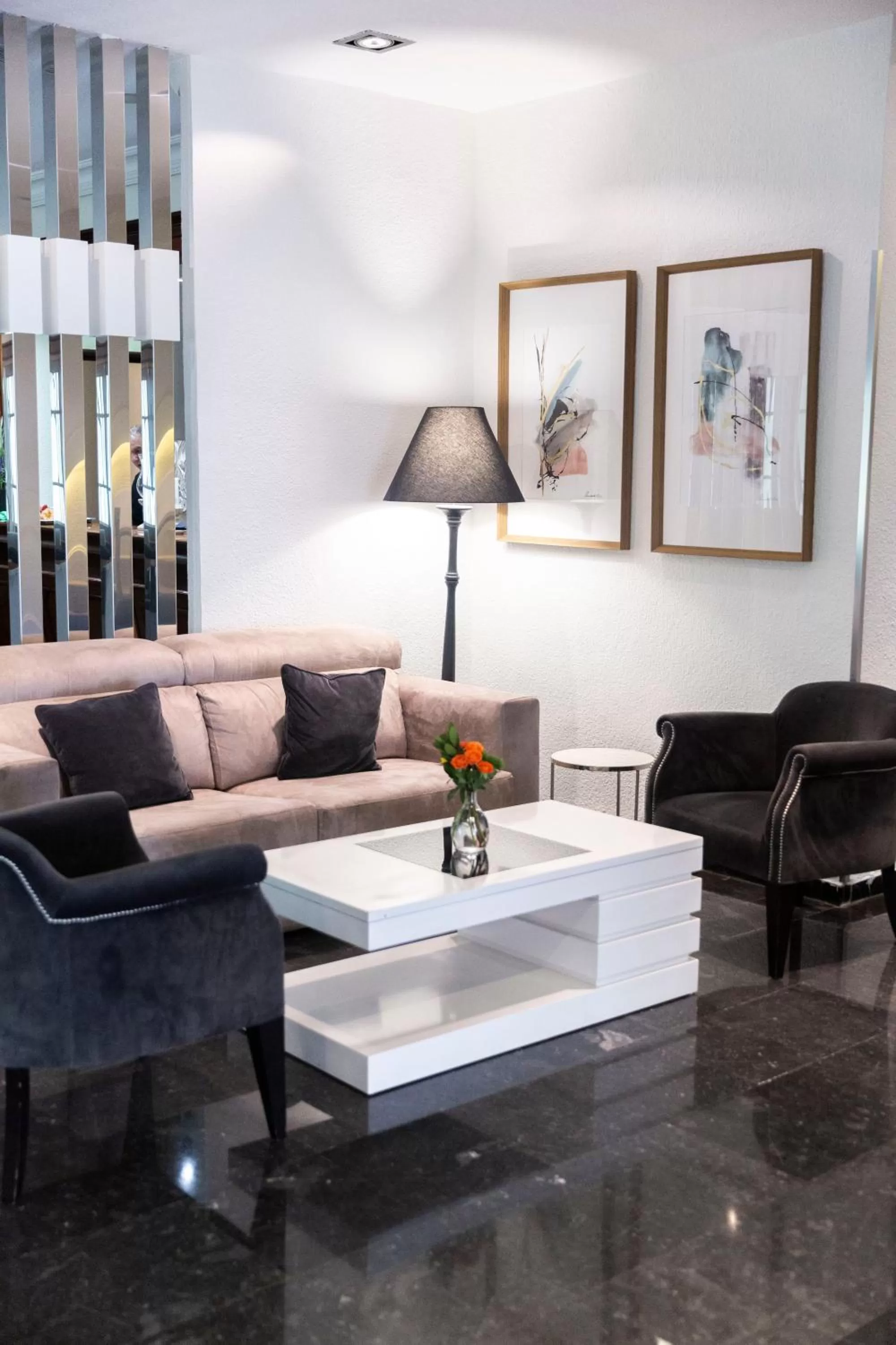 Living room in Hotel Serrano