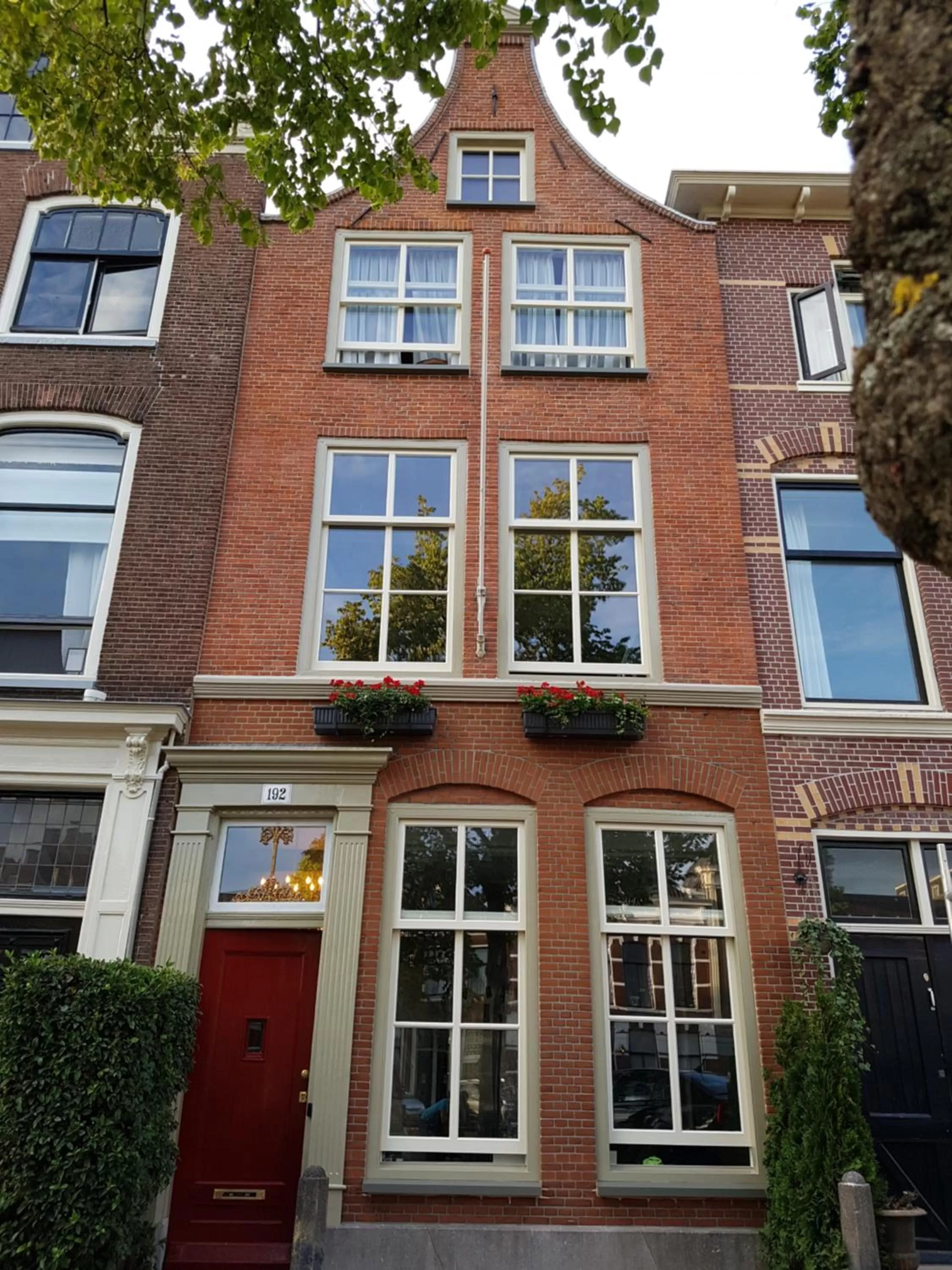 Property Building in Huys van Leyden