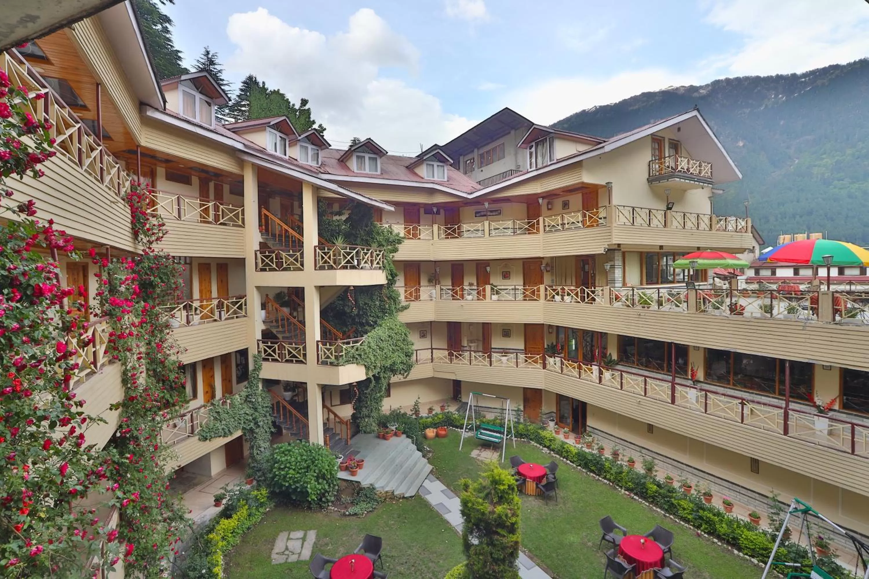 Snow Valley Resorts & Spa Manali