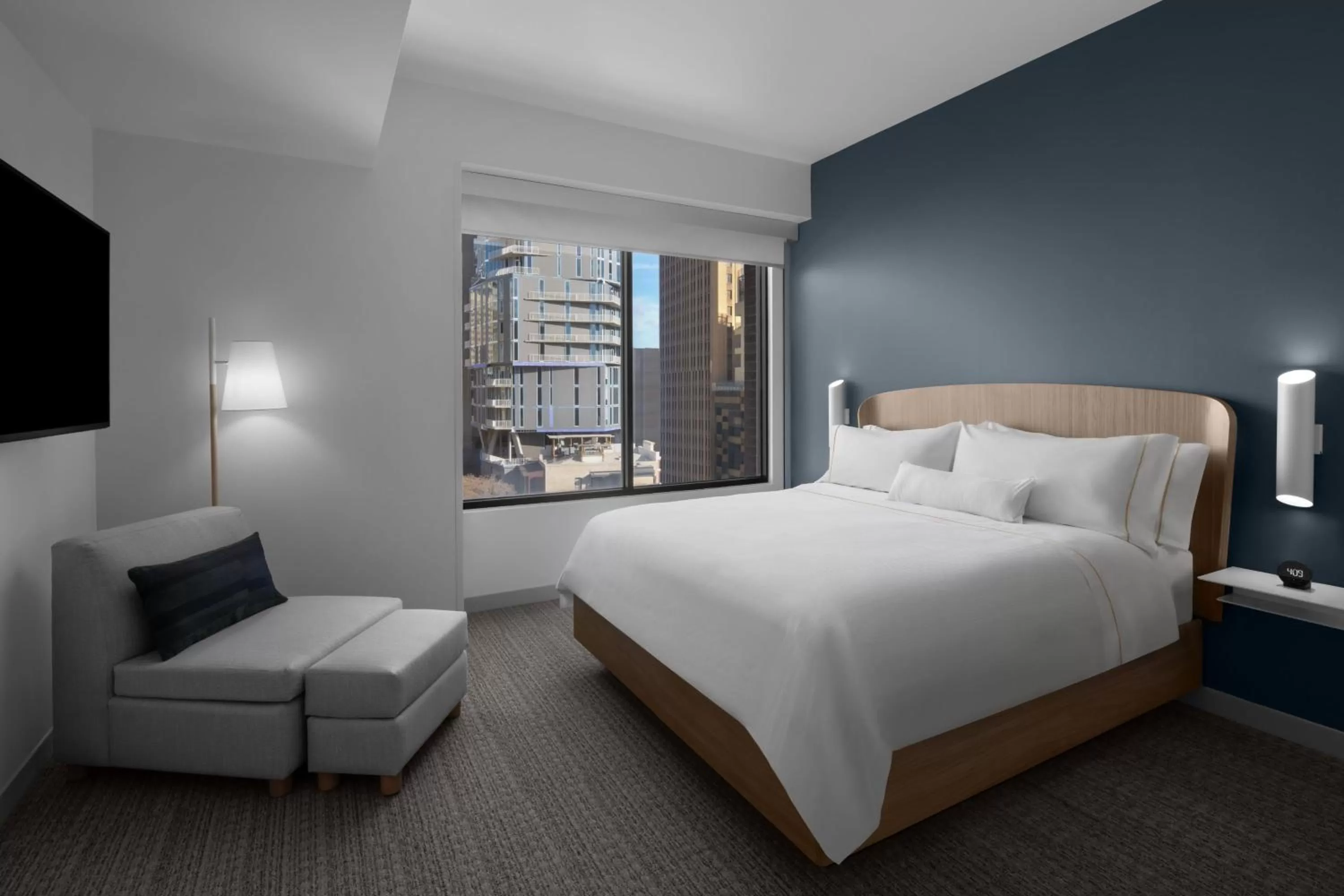 Bedroom, Bed in Element San Antonio Riverwalk