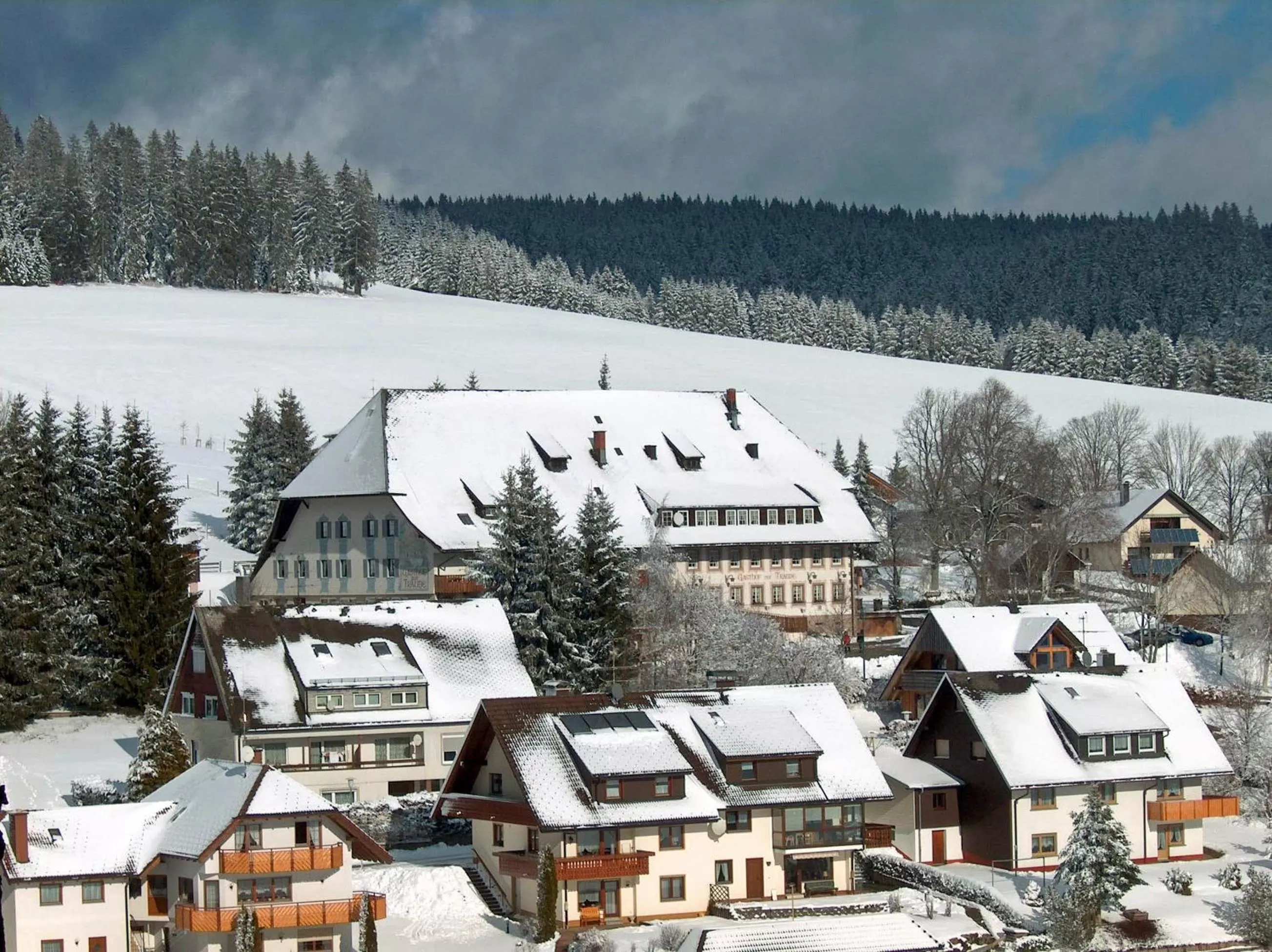 Property building in ZUR TRAUBE Schwarzwaldhotel & Restaurant am Titisee