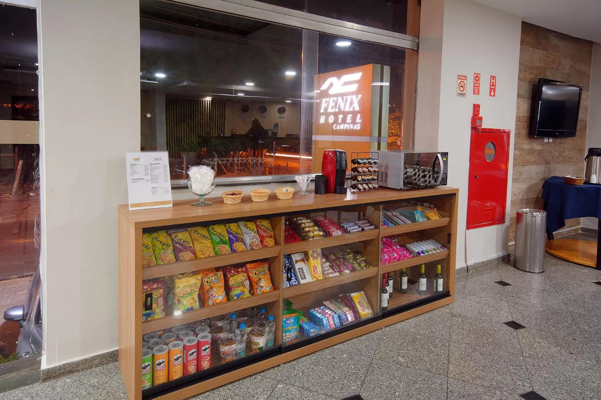 Restaurant/places to eat in Fênix Hotel Campinas