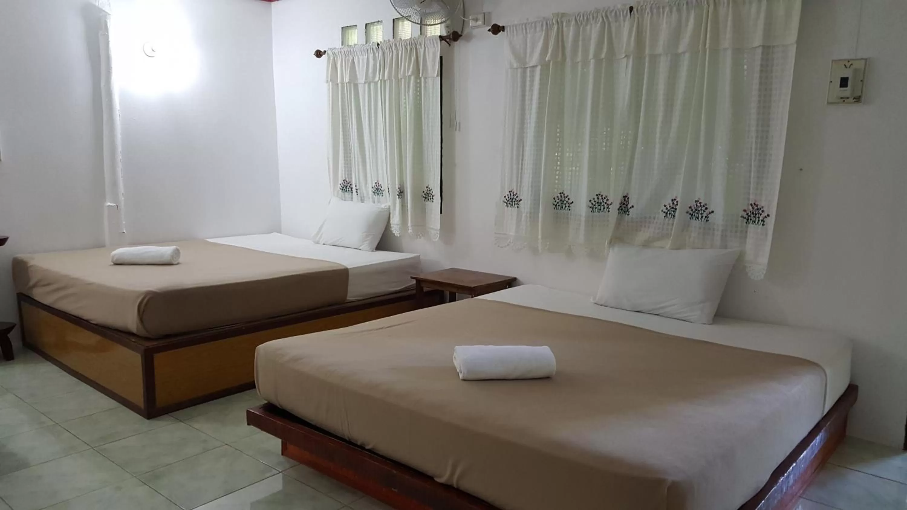 Bed in Khao Sok Jungle Huts Resort