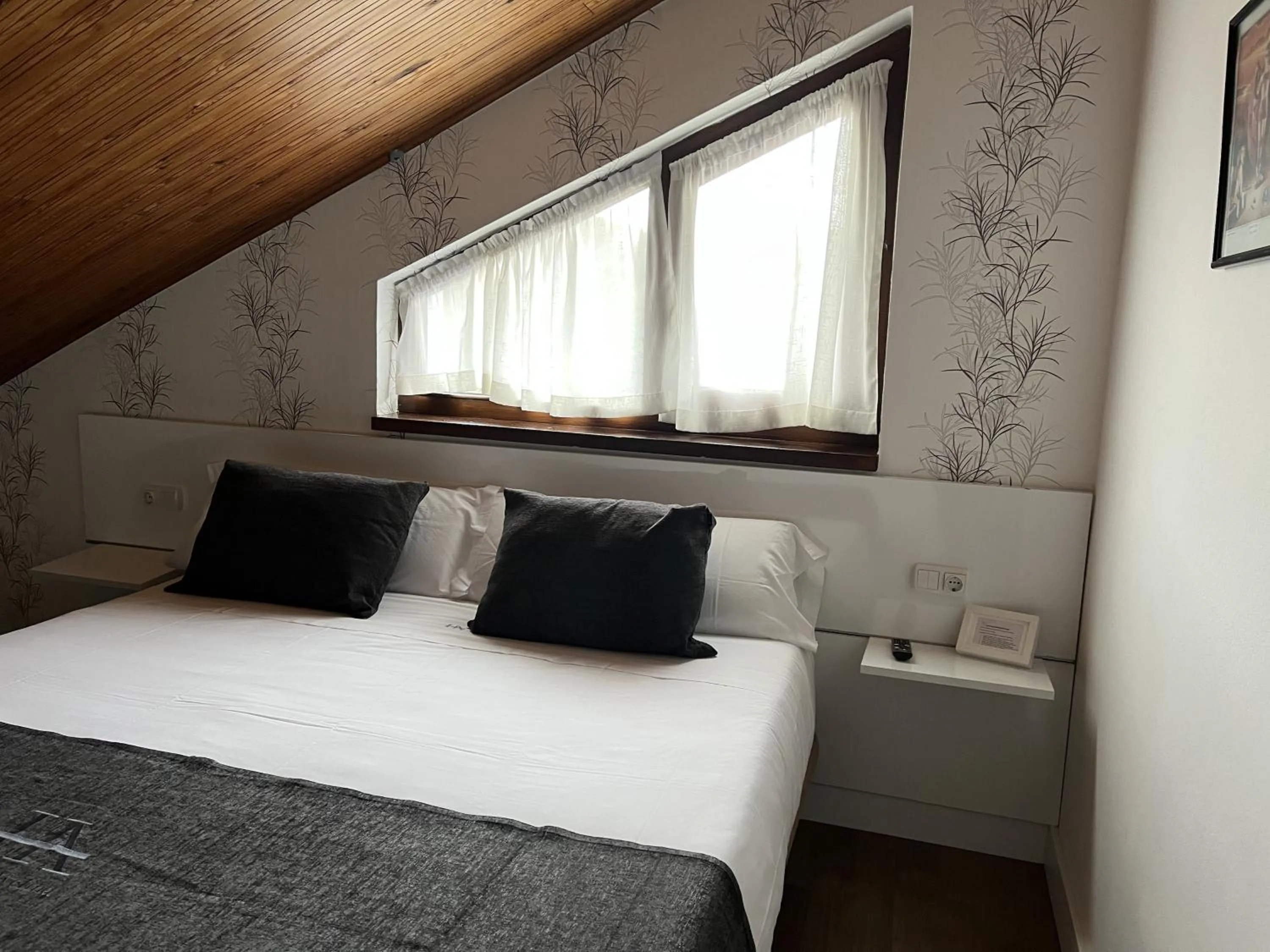 Bed in Hotel Avelina