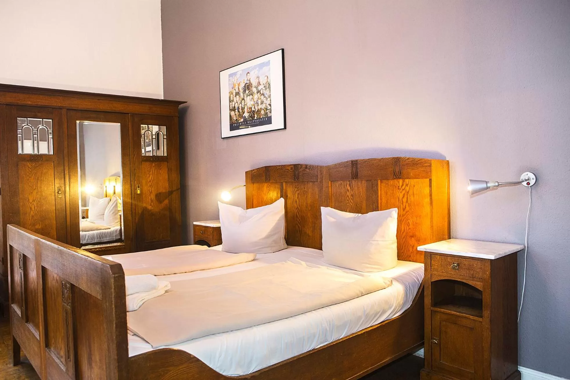 Standard Double or Twin Room with Private external  Bathroom  in Pension Peters – Das andere Hotel
