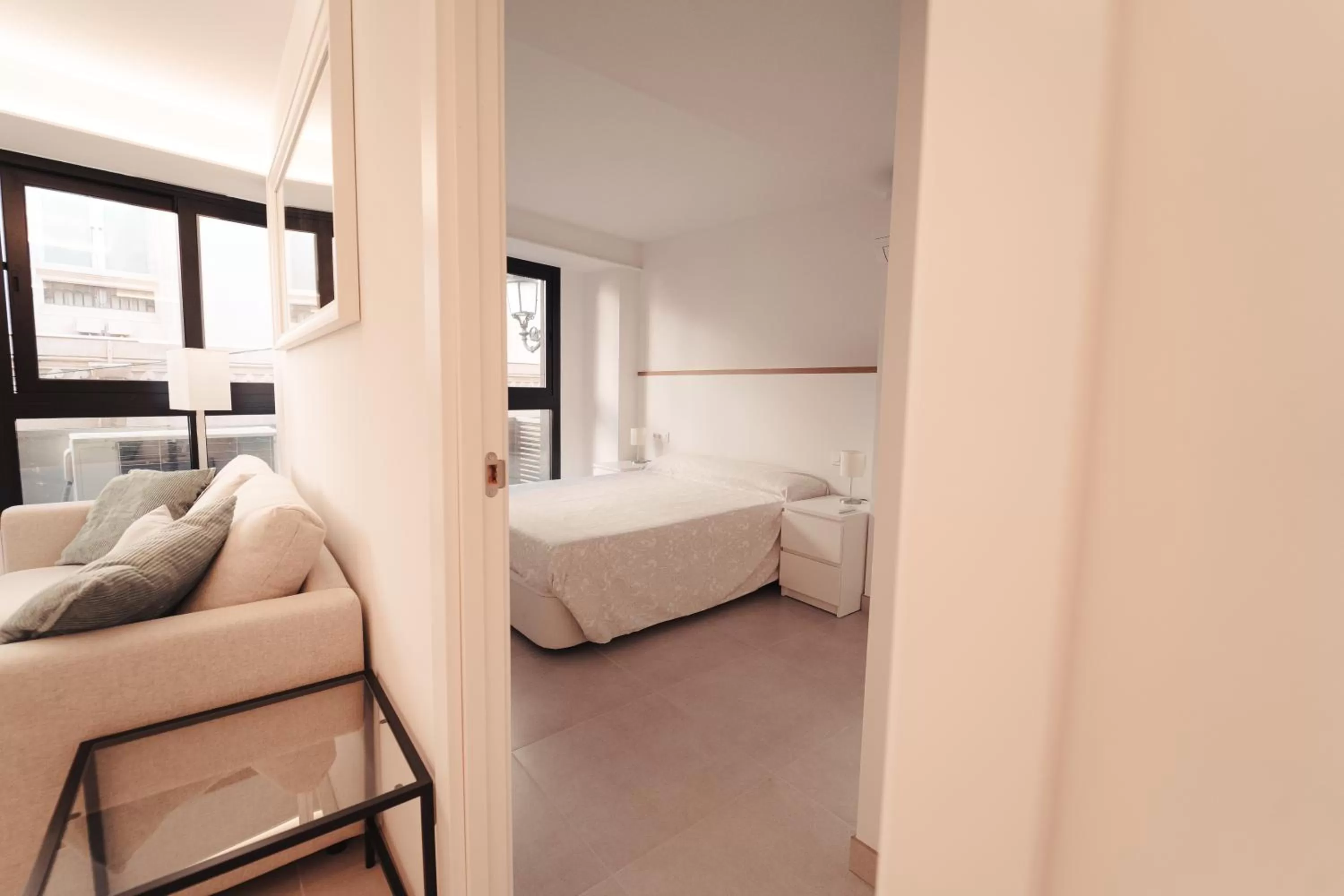 Bedroom, Bed in Palm Suites