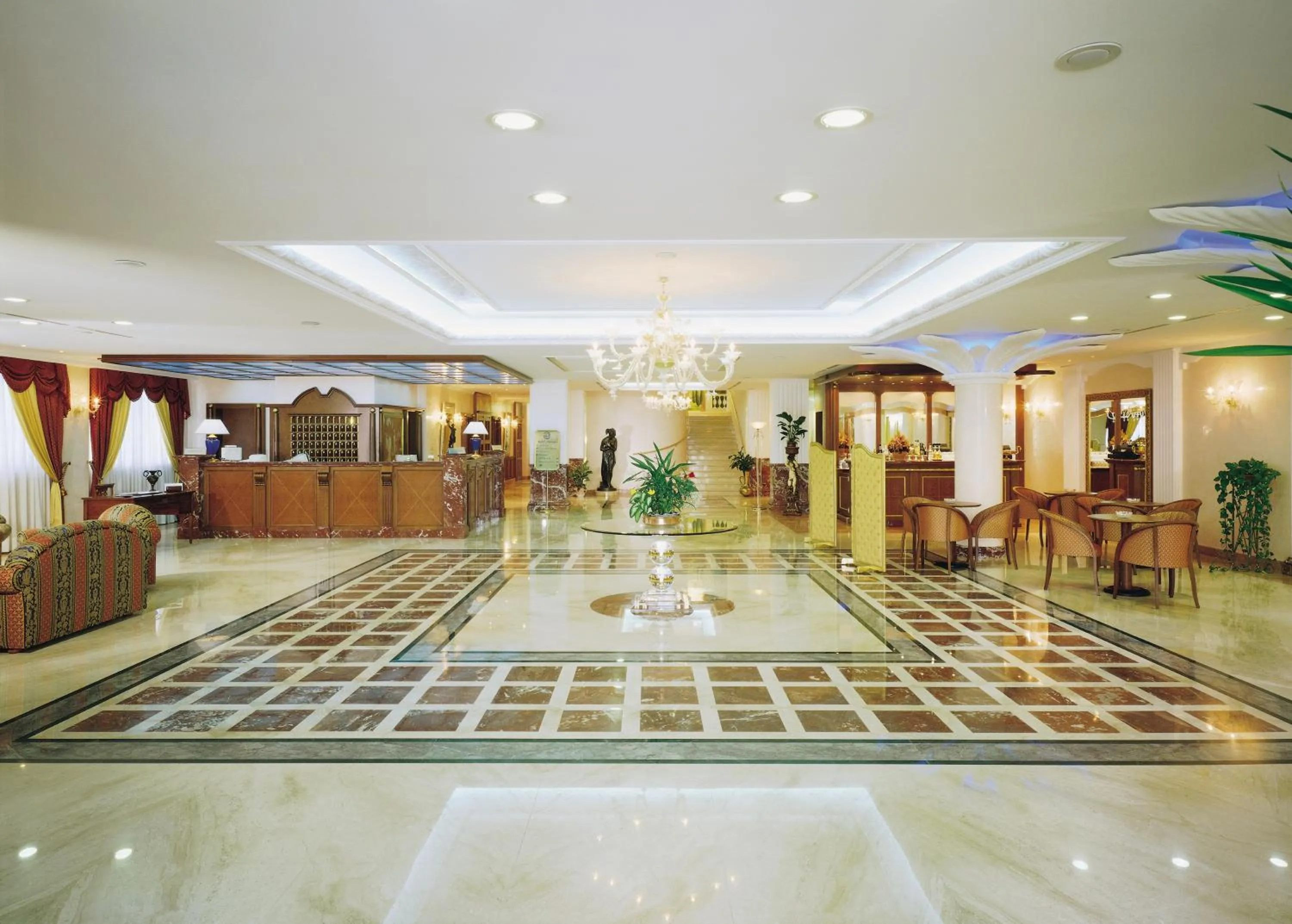 Lobby or reception in Hotel Principe