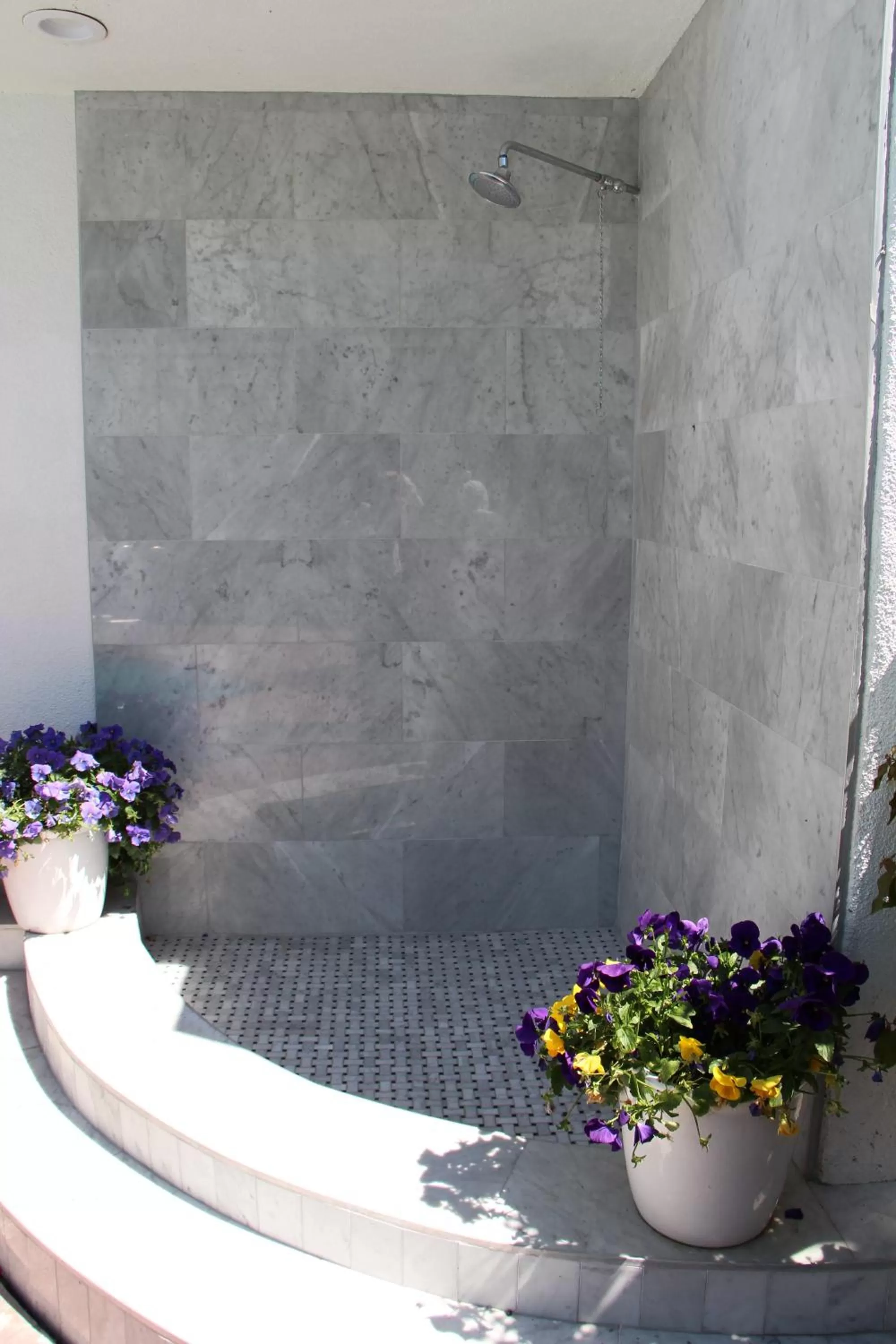 Shower in Capri Laguna on the Beach - A Boutique Hotel