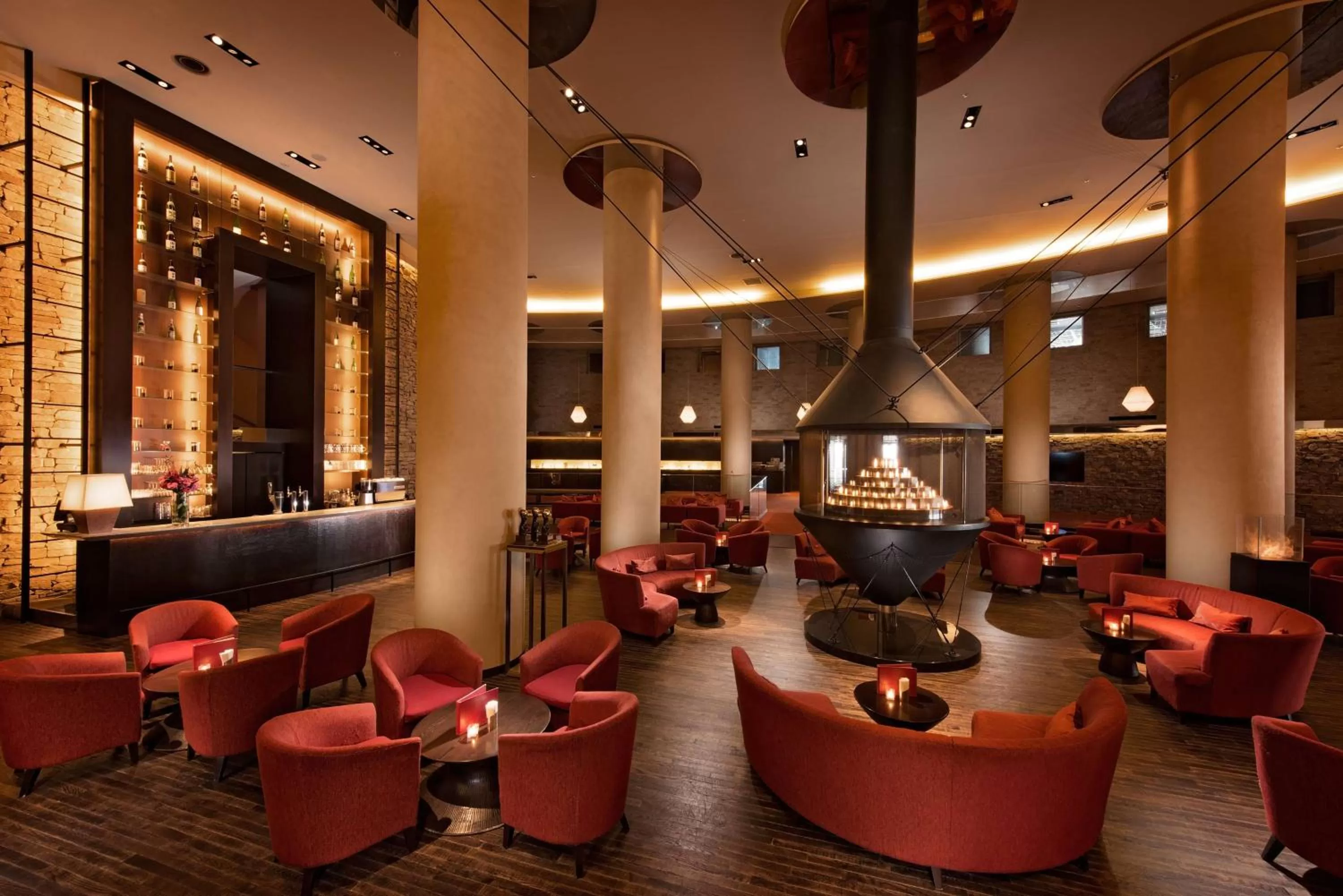 Lounge or bar in Hilton Niseko Village