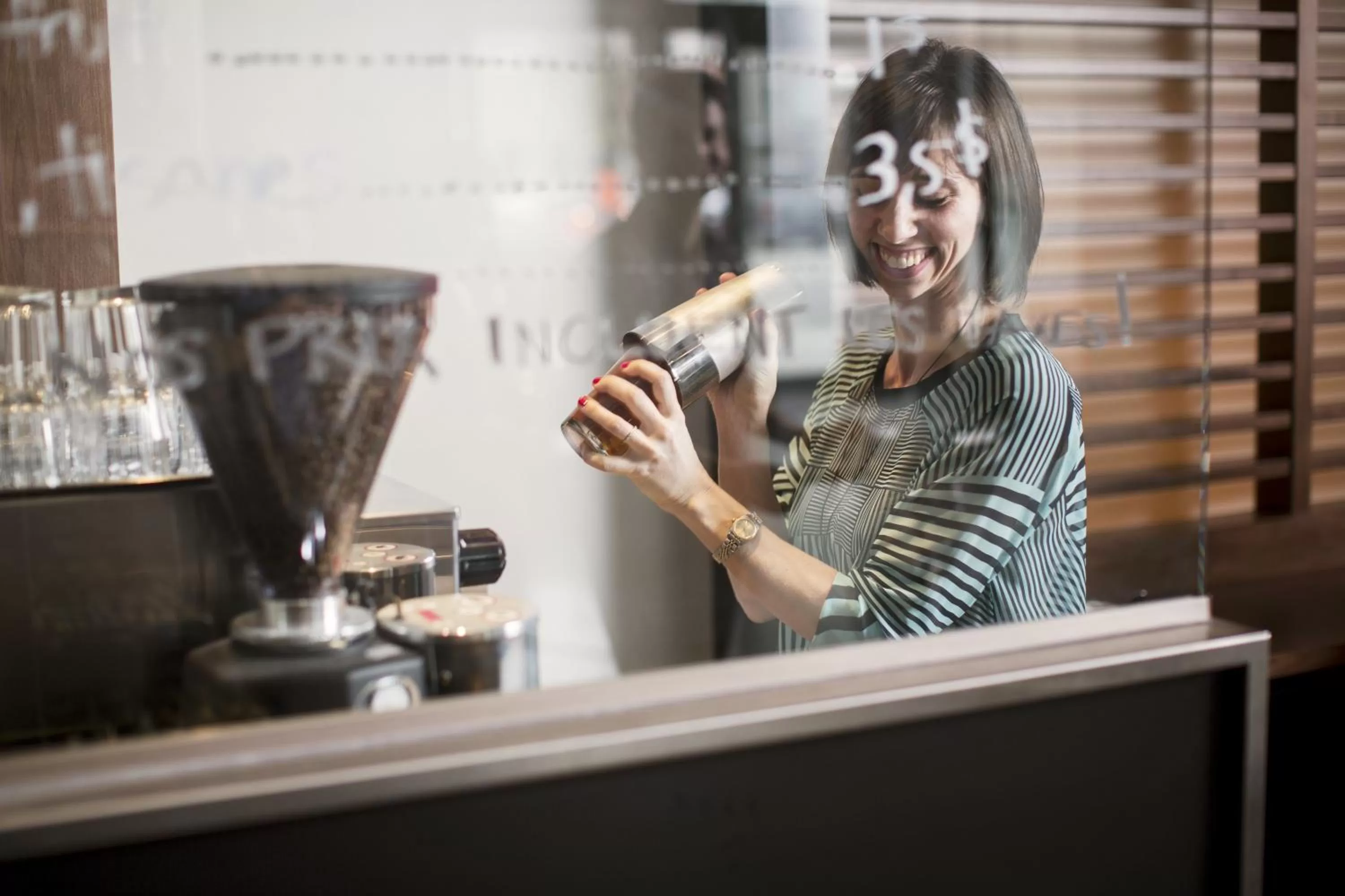 Lobby or reception in Hôtel Alt Montréal