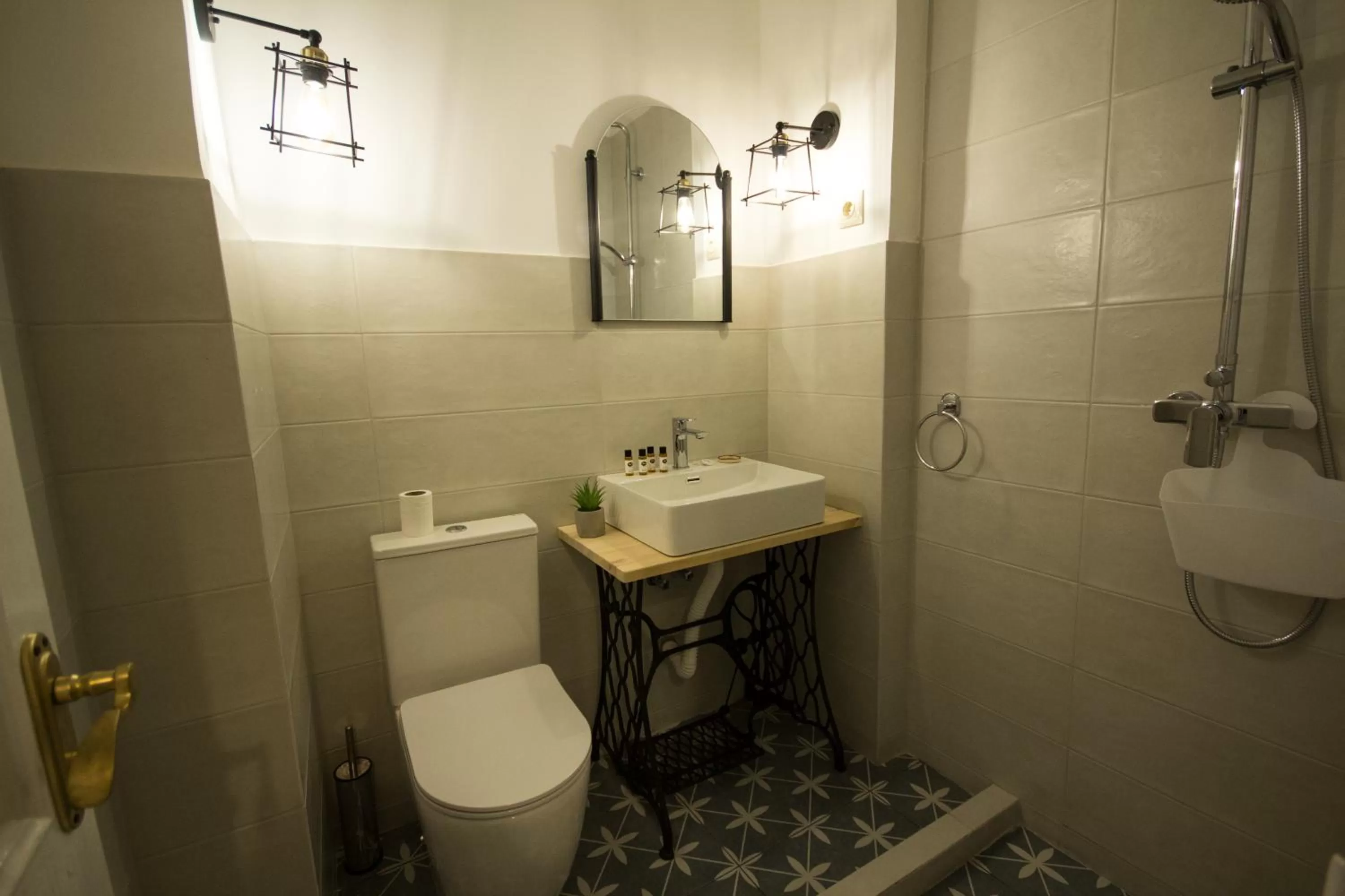 Shower in Hotel Kartli