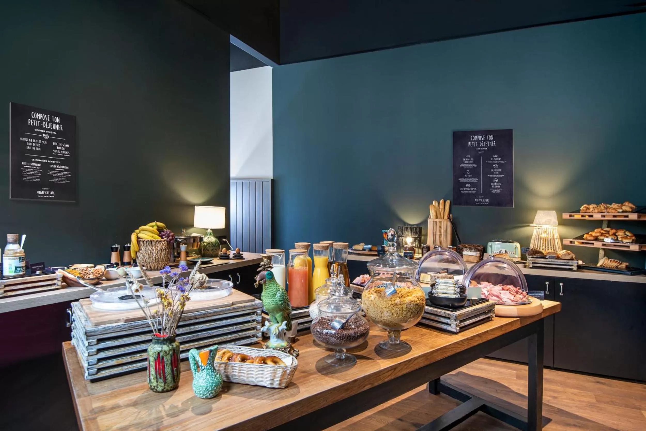 Buffet breakfast in Hotel Kaijoo by HappyCulture