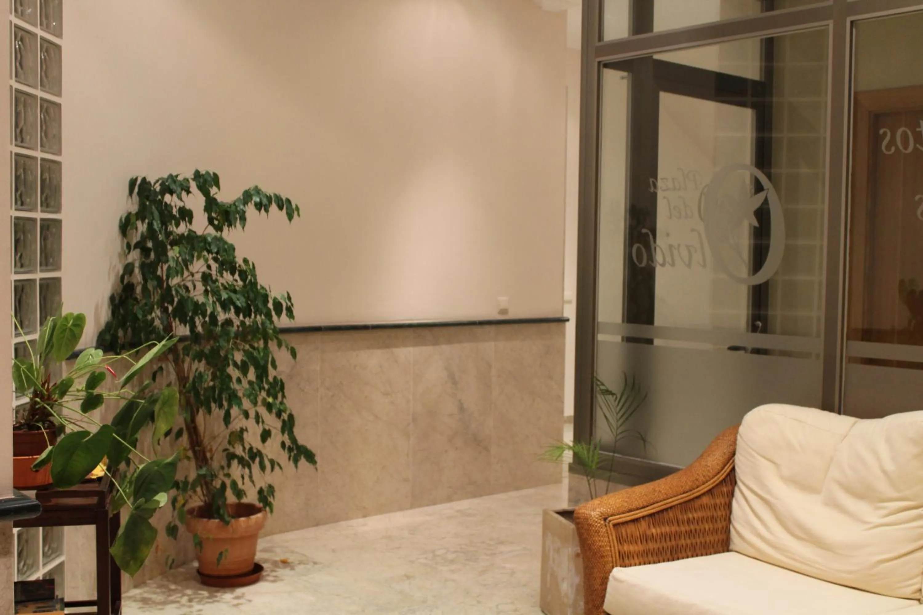 Decorative detail in Apartamentos Turísticos Plaza del Olvido