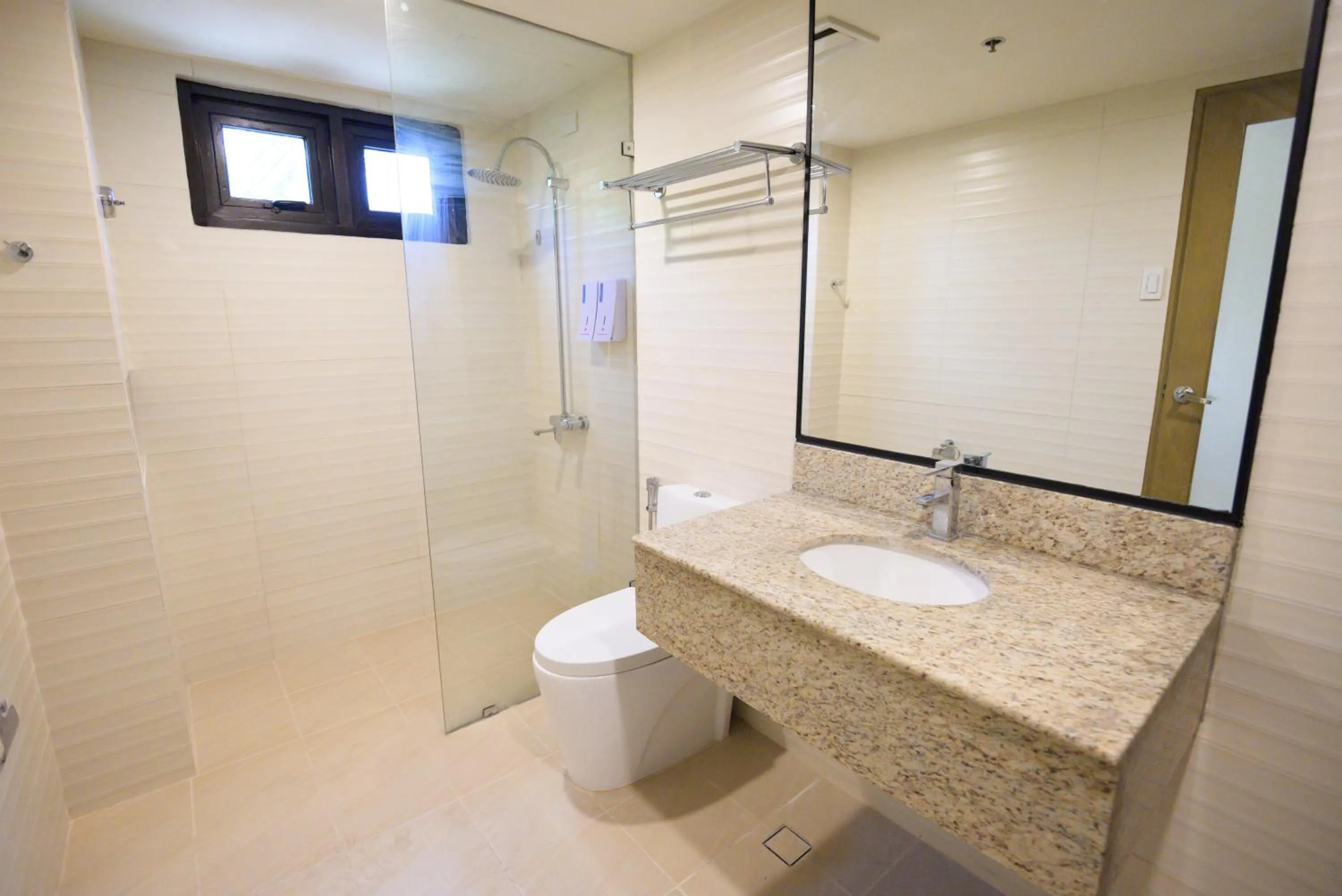 SureStay Plus by Best Western Cebu City