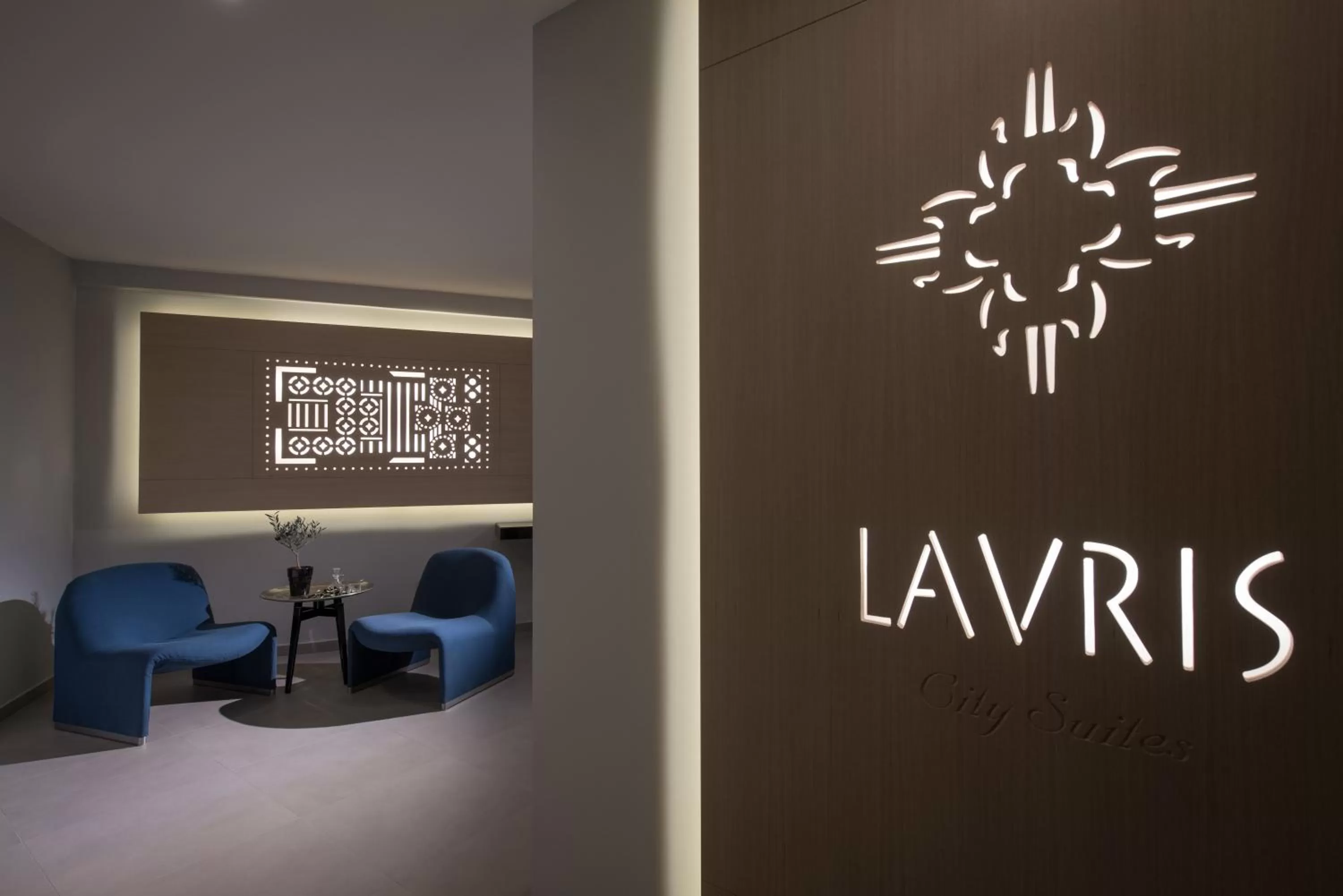 Facade/entrance in Lavris City Suites
