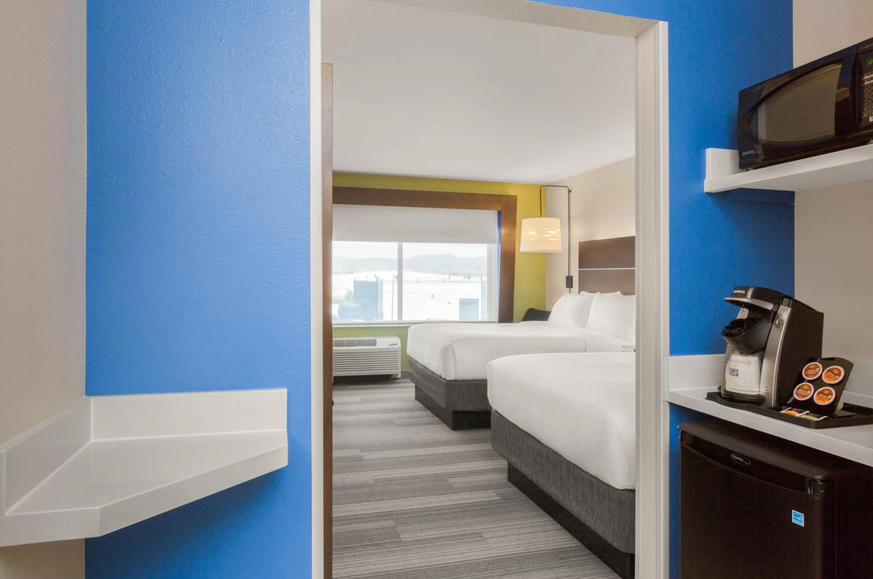 Bed in Holiday Inn Express & Suites - Union Gap - Yakima Area by IHG