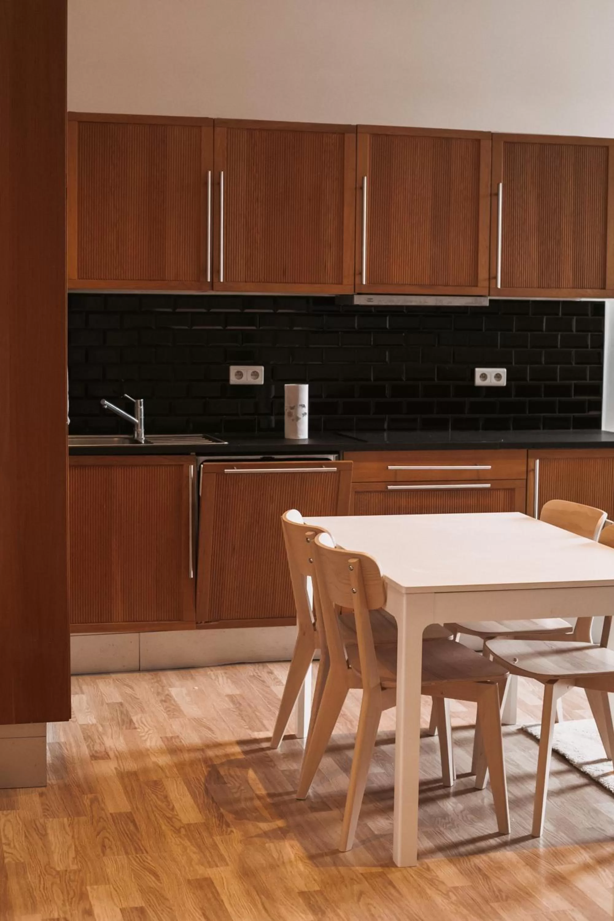 Kitchen or kitchenette in Central and Cozy in Brussels