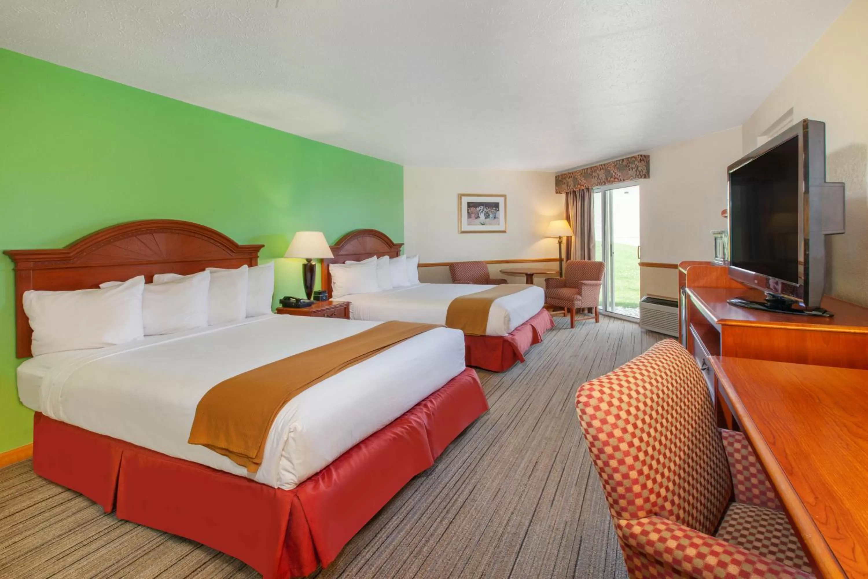 Bed in Apple Tree Inn; SureStay Collection by Best Western