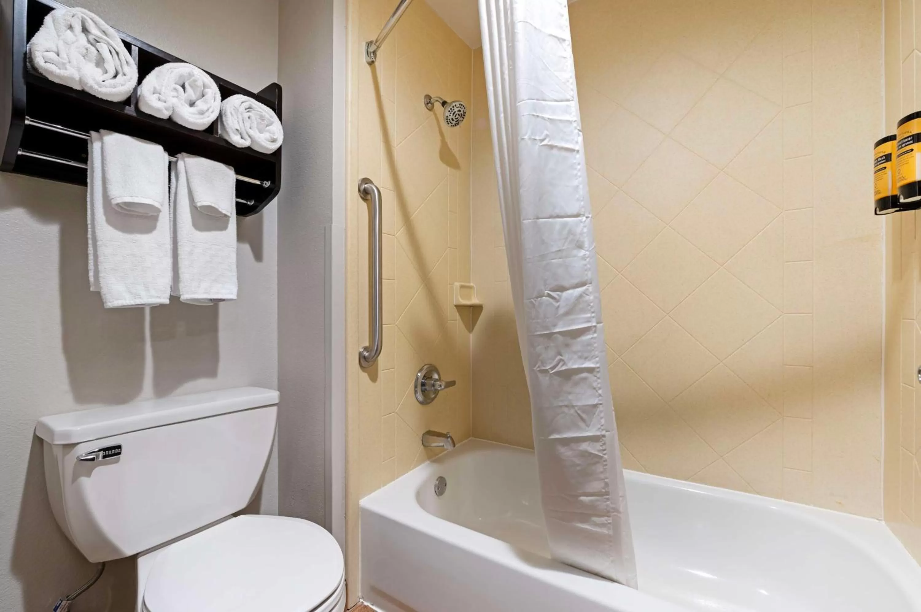 Bathroom in Best Western Plus Greenwood Indy South Inn