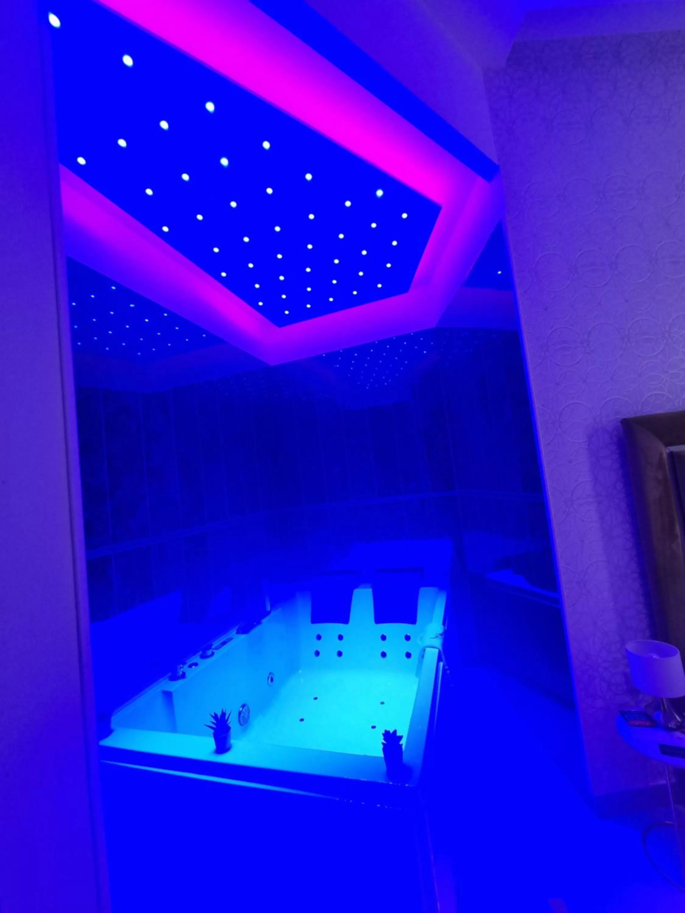 Bathroom in Twin Towers Naples Luxury