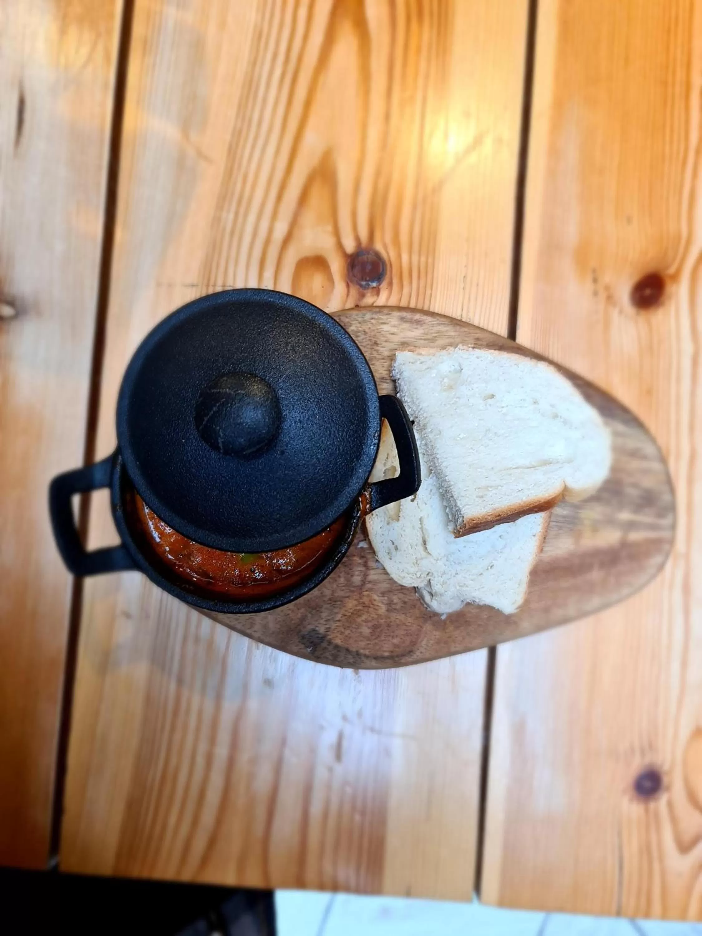 Food and drinks in The Albert Hotel