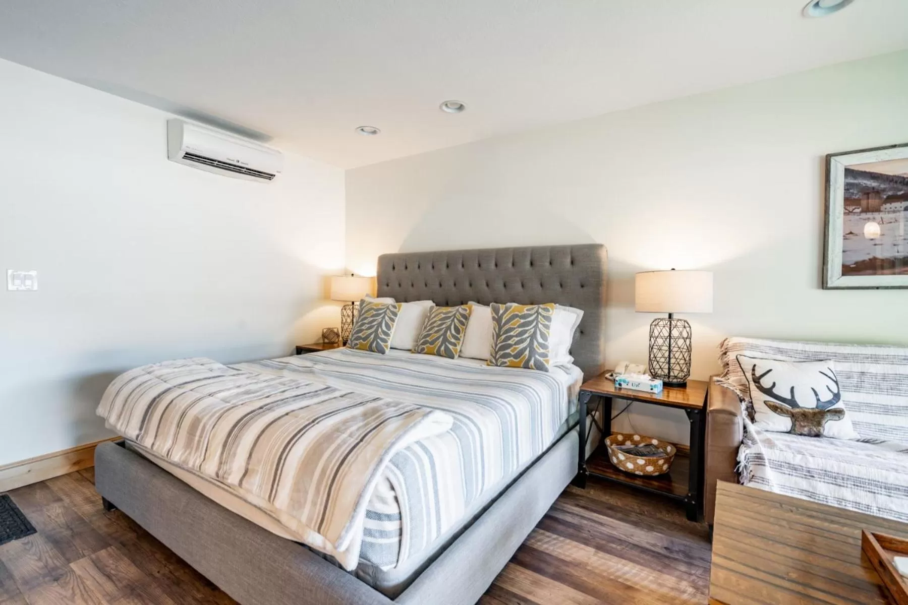 Bed in Treasure Mountain Inn