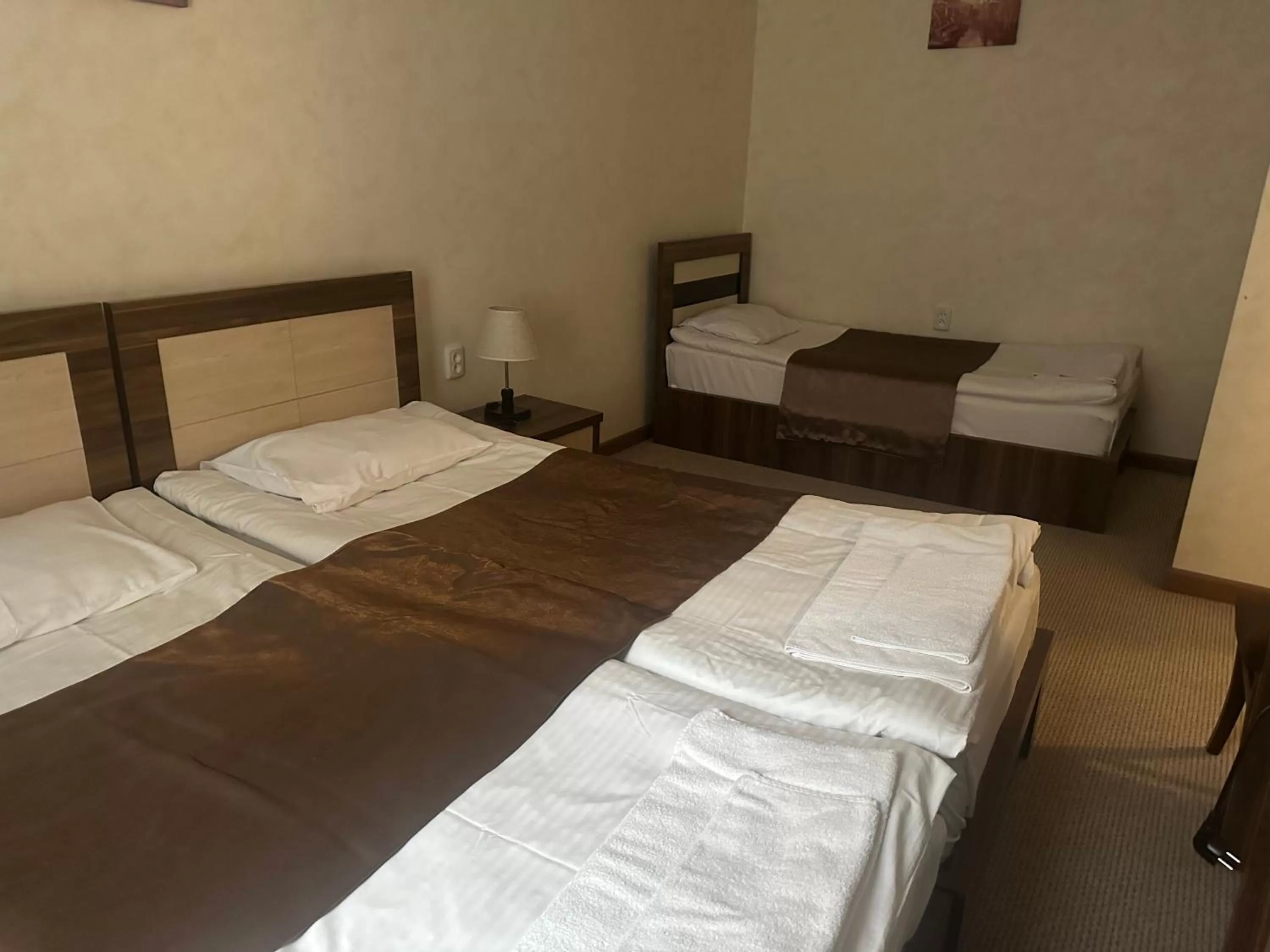 Bedroom, Bed in villa old sololaki