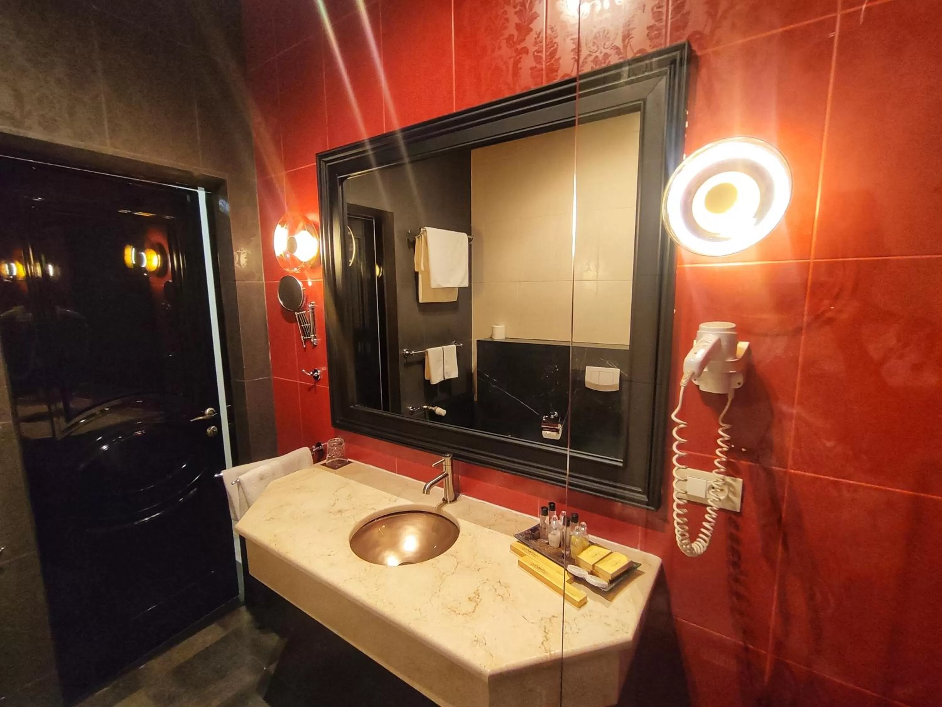 Weekend Boutique Hotel