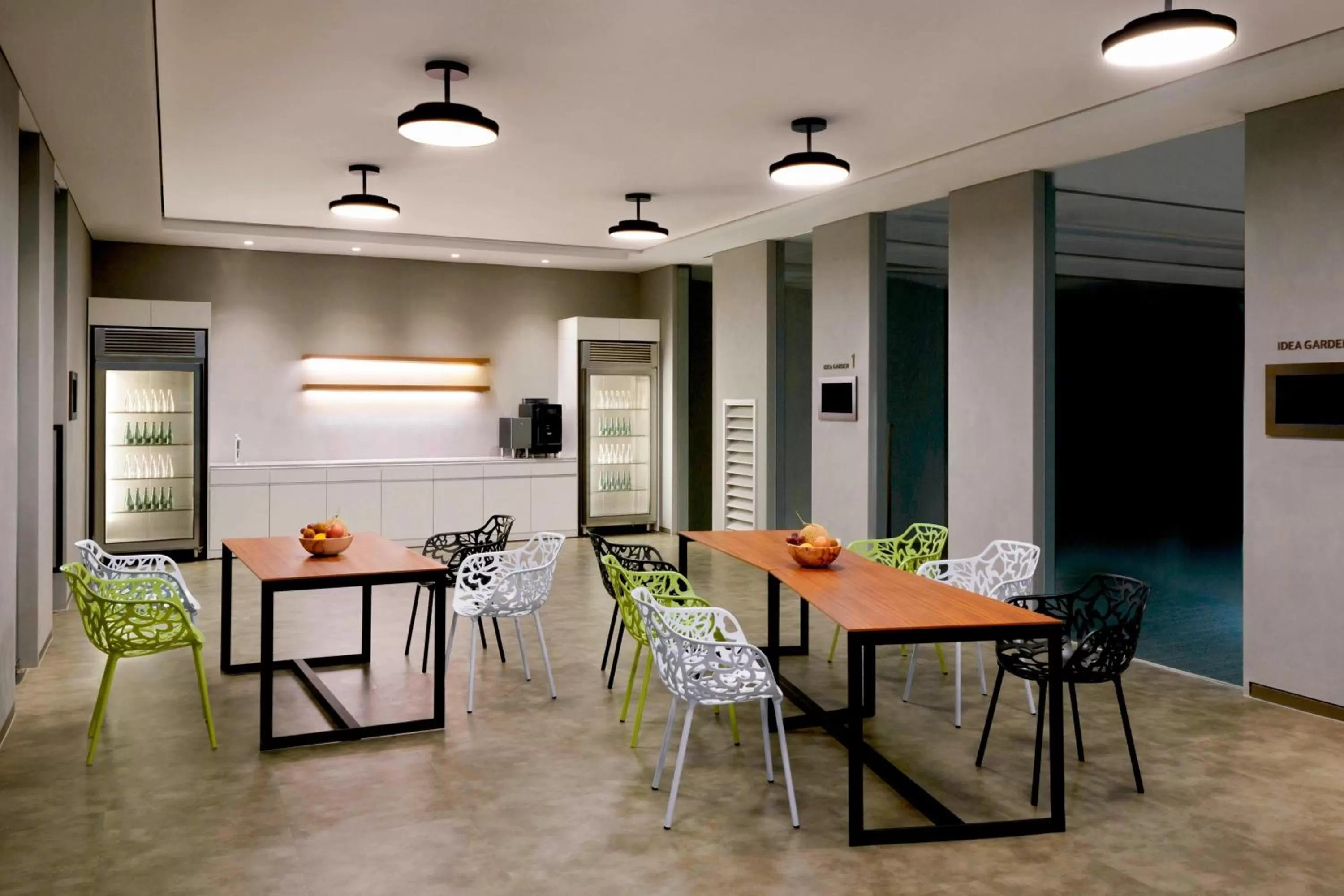 Meeting/conference room in Courtyard by Marriott Seoul Botanic Park