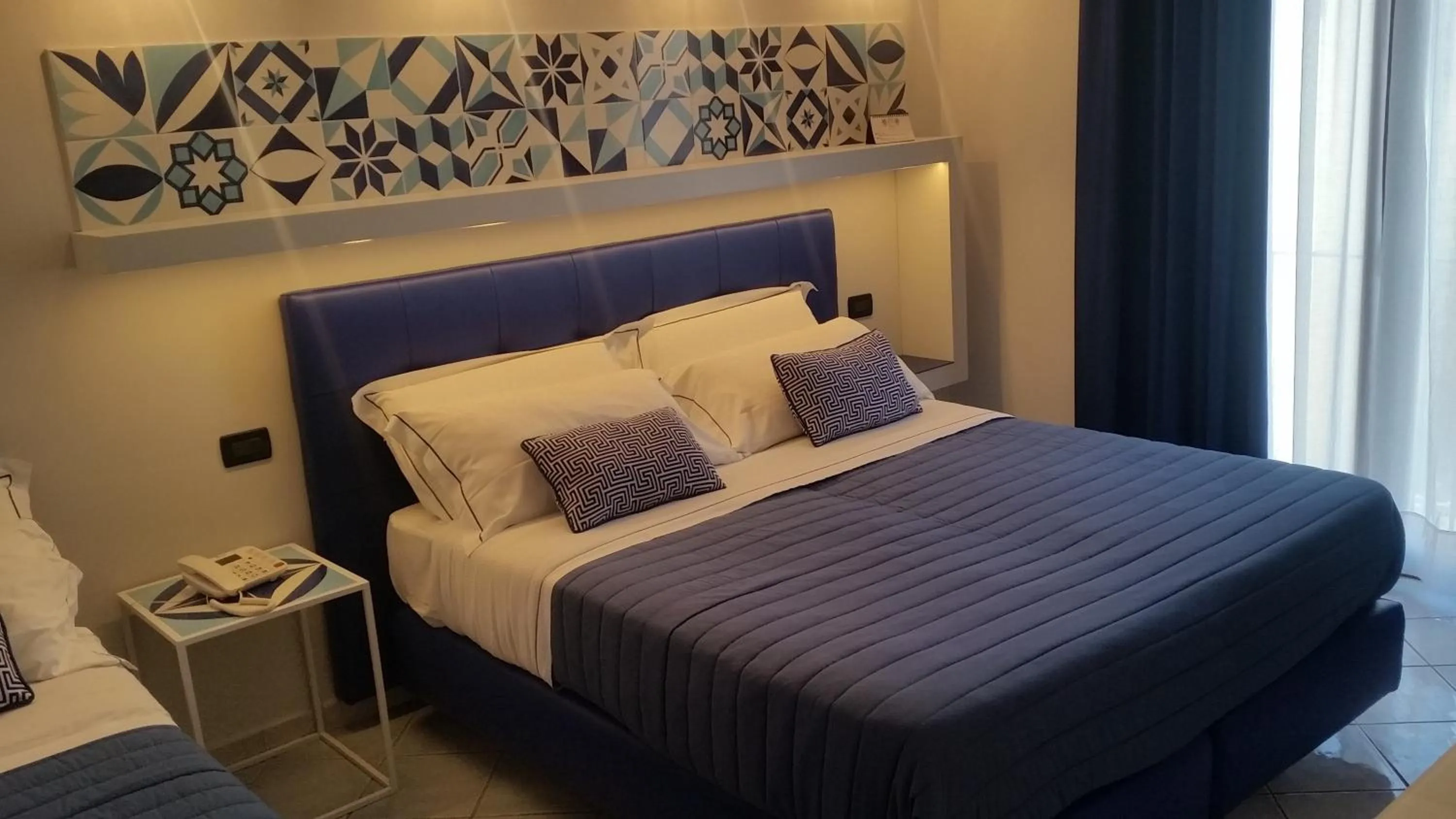 Bedroom, Bed in Hotel Leone