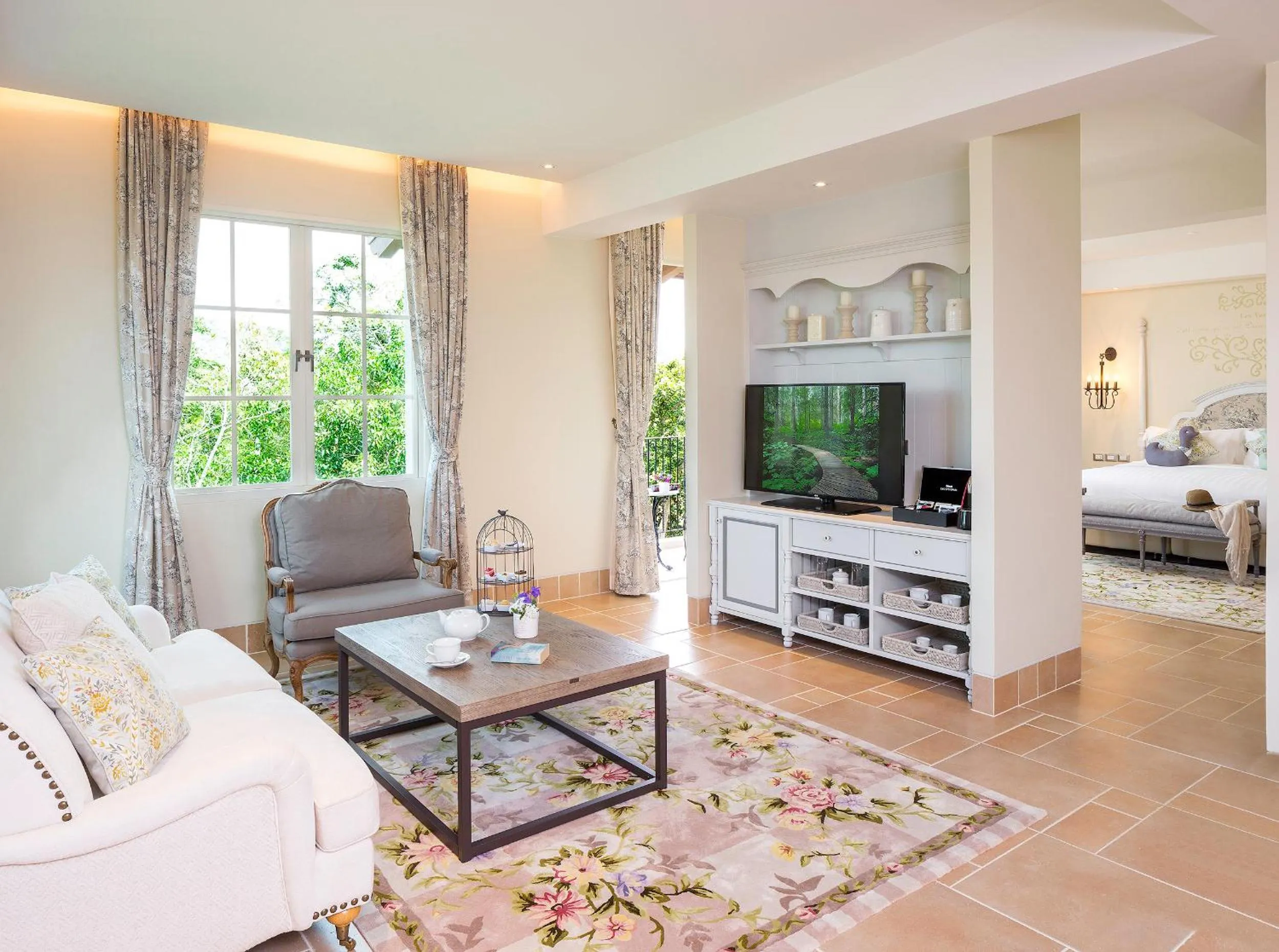 Living room, Bed in U Khao Yai