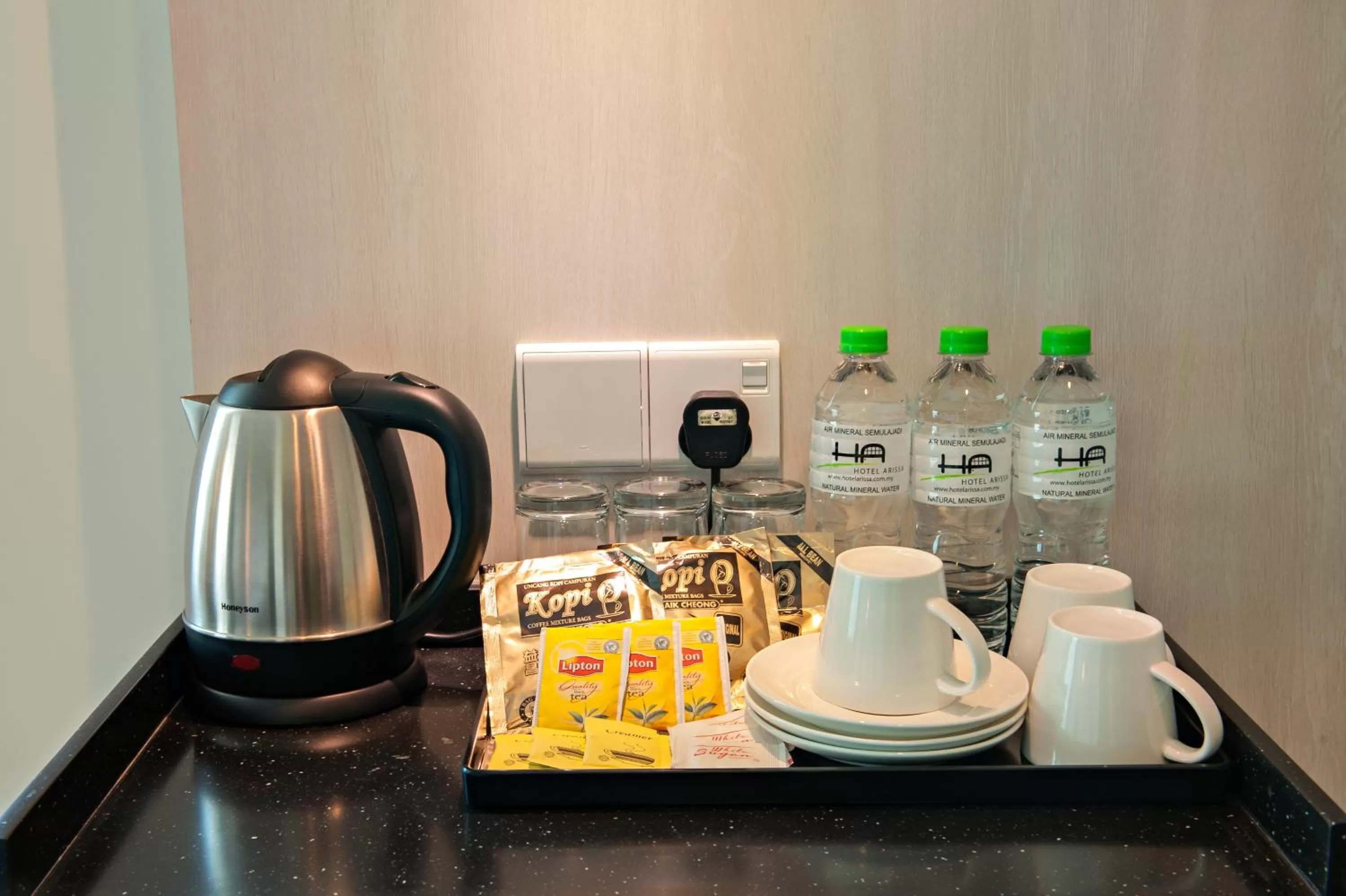 Coffee/tea facilities in Hotel Arissa