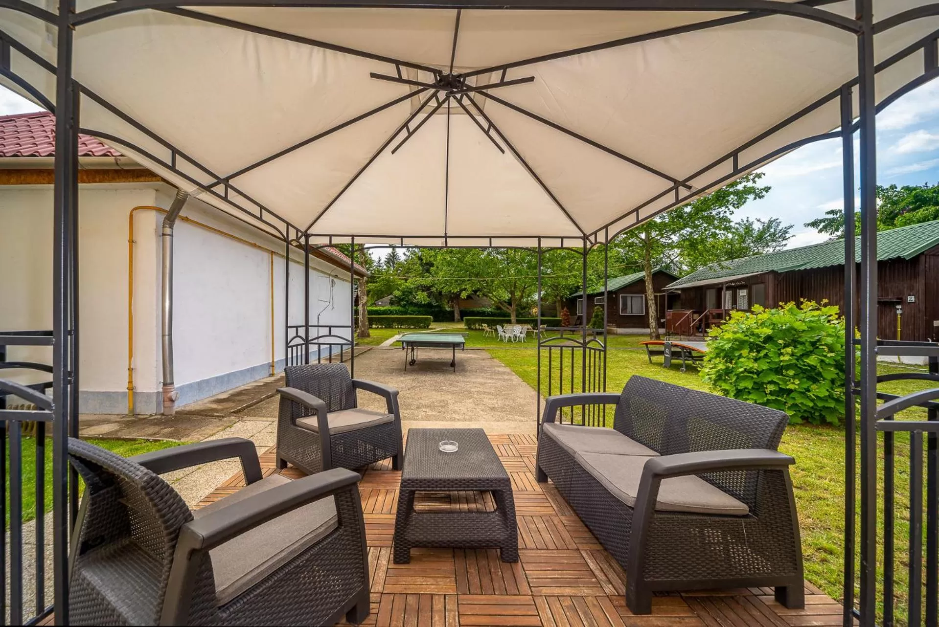 Table tennis in Nefelejcs Hotel