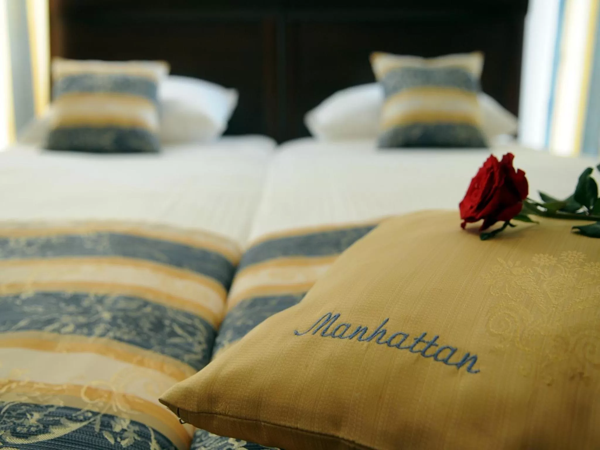 Other, Bed in Manhattan Hotel & Restaurant