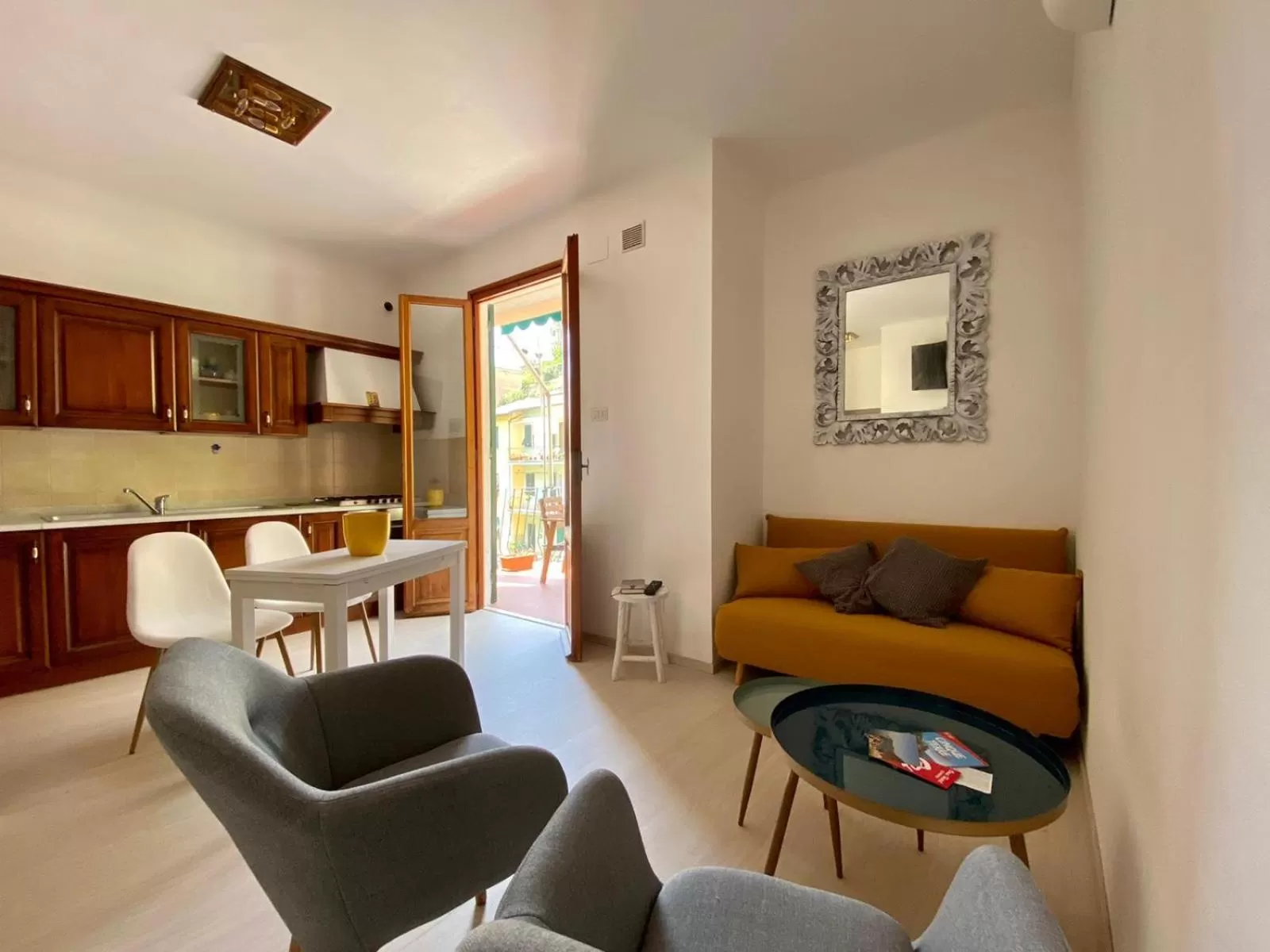 Dining area in Oasi Hotel