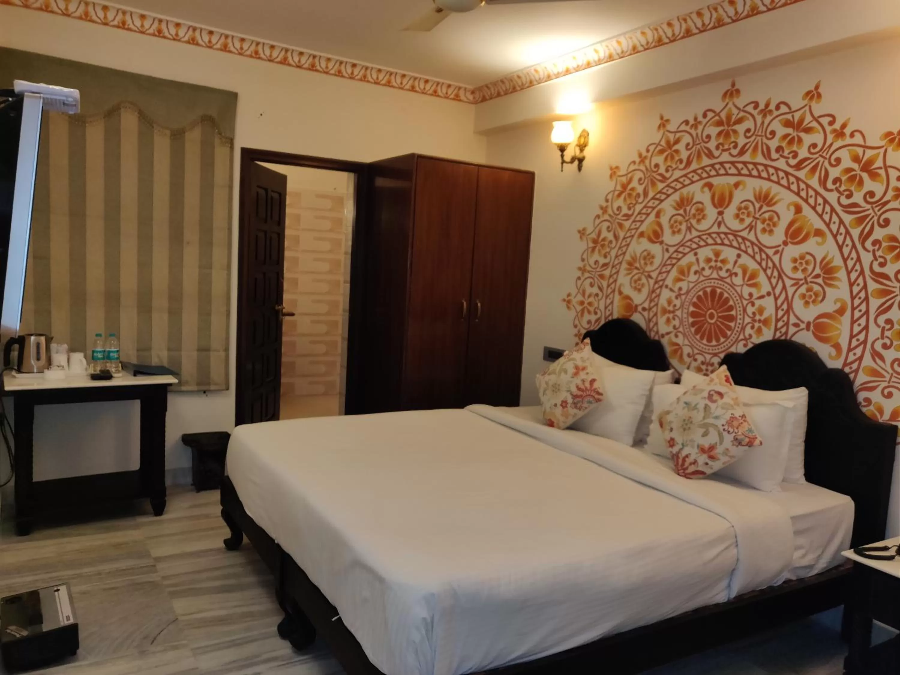 Photo of the whole room, Bed in Laxmi Palace Heritage Boutique Hotel