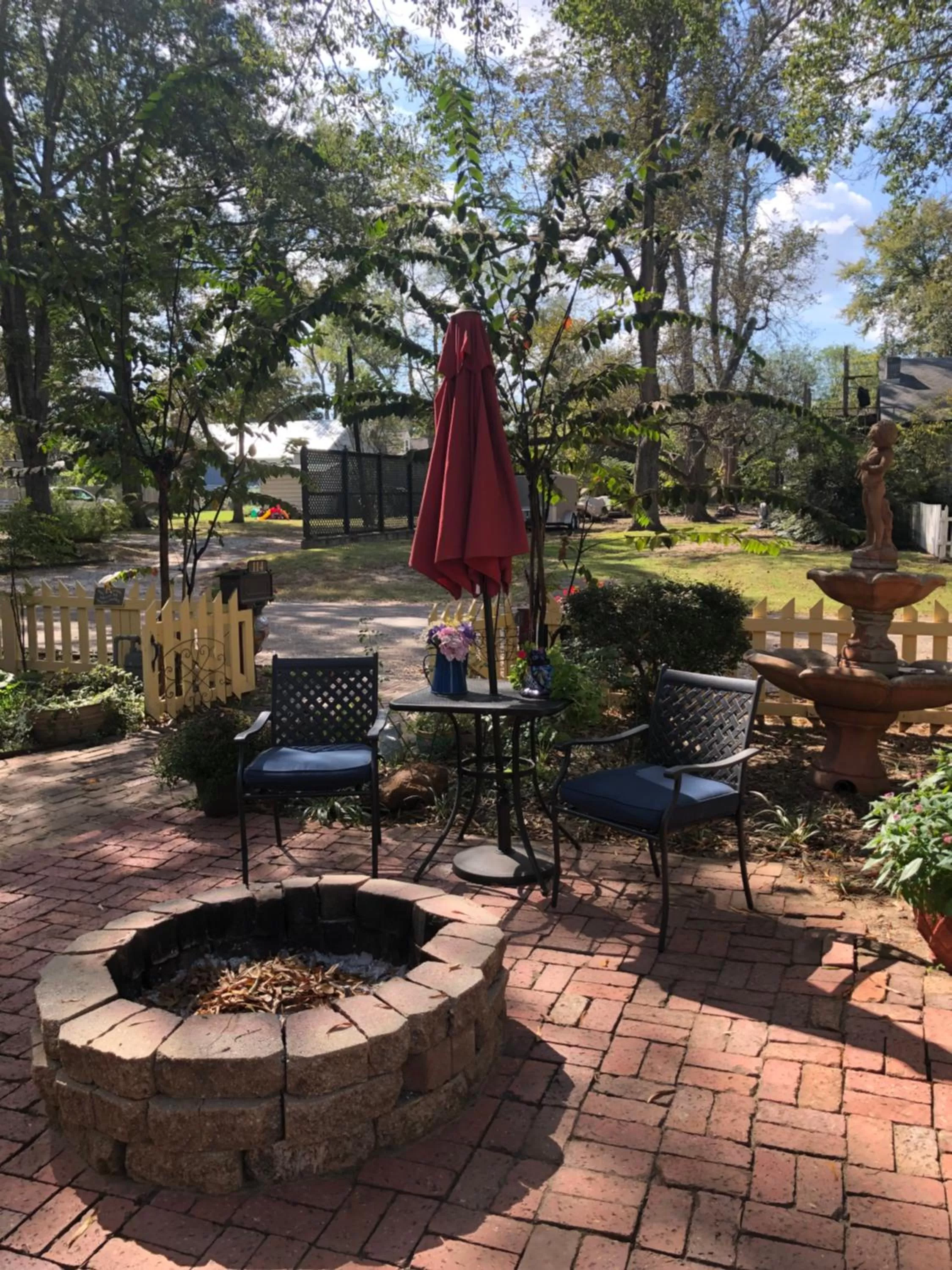 Patio in The Steamboat Inn