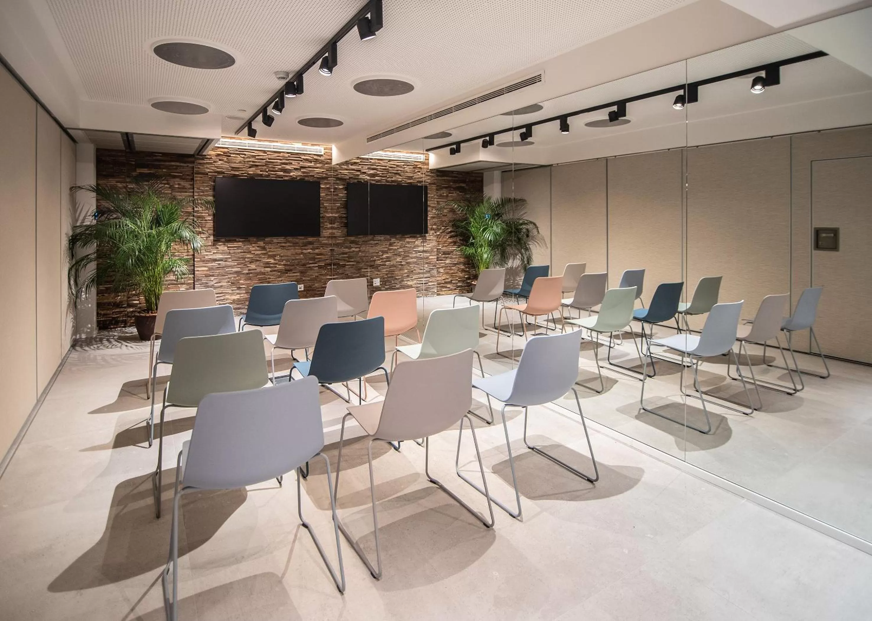 Business facilities in INNSiDE by Meliá Zaragoza