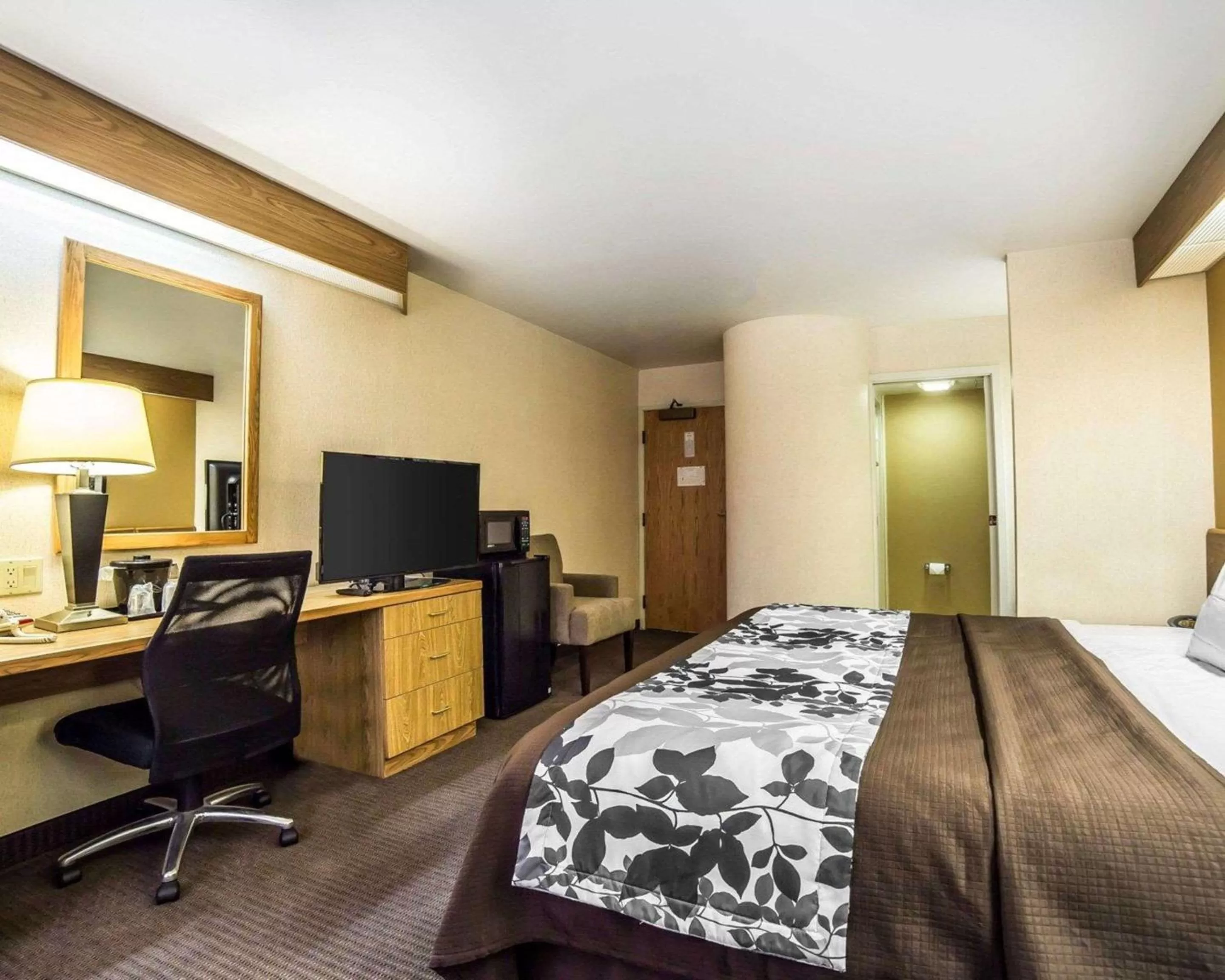 Photo of the whole room, Bed in Quality Inn Moab Slickrock Area