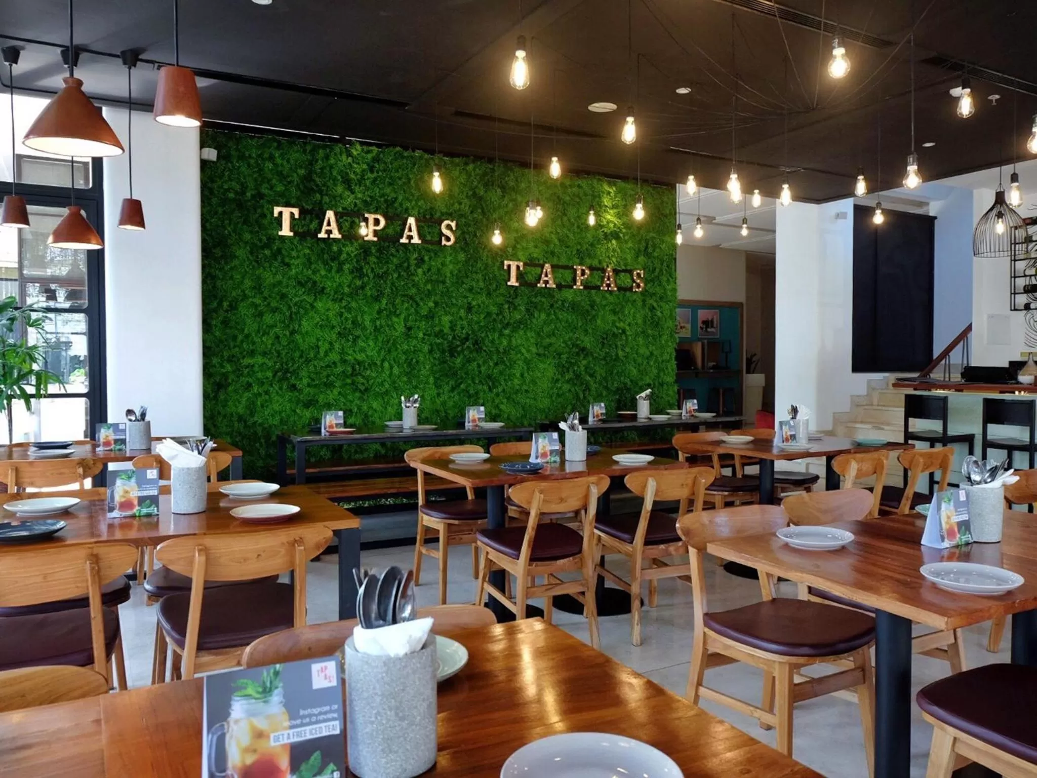 Food and drinks in Grand Livio Kuta Hotel