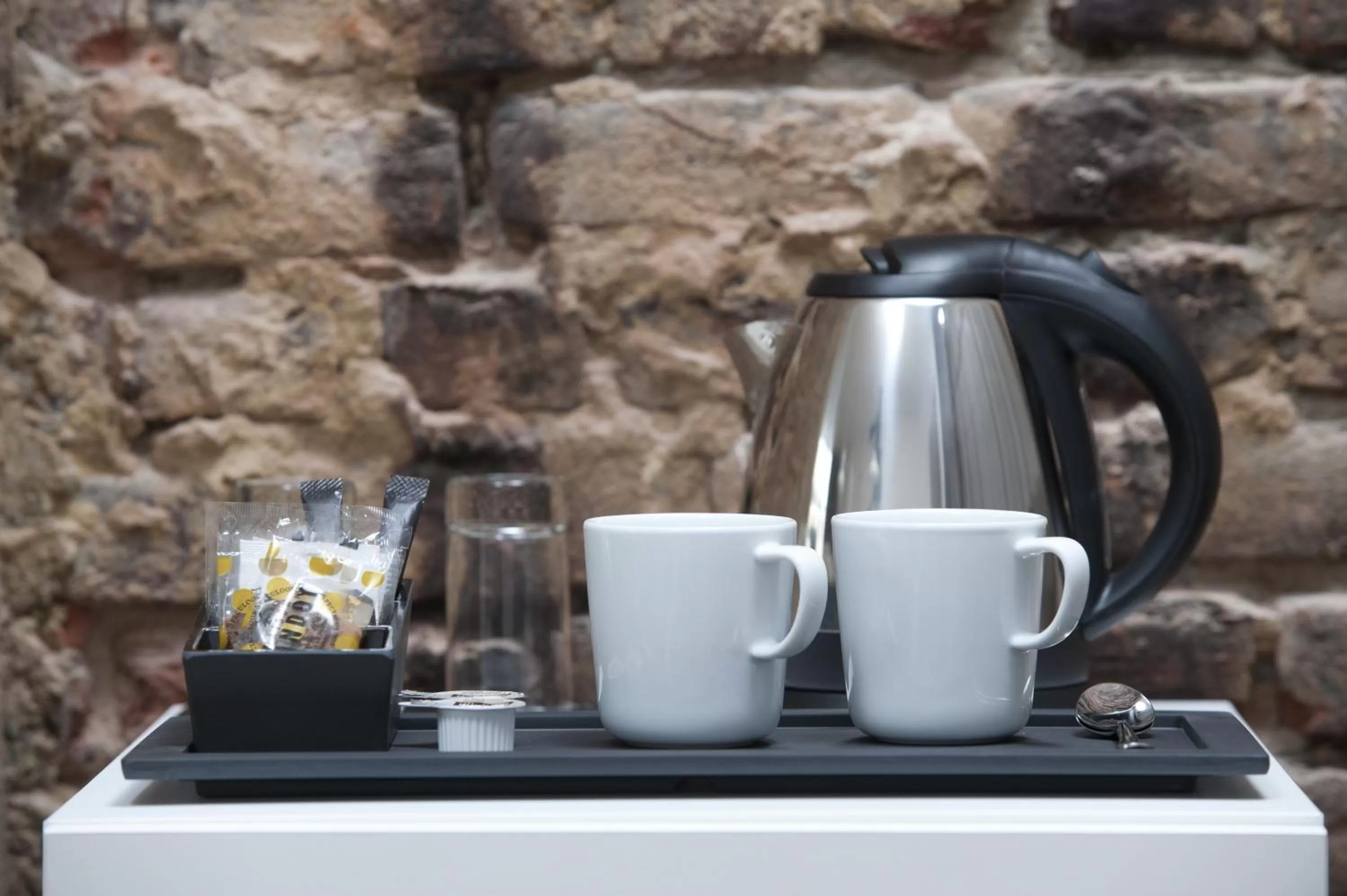 Coffee/tea facilities in 9Hotel Central