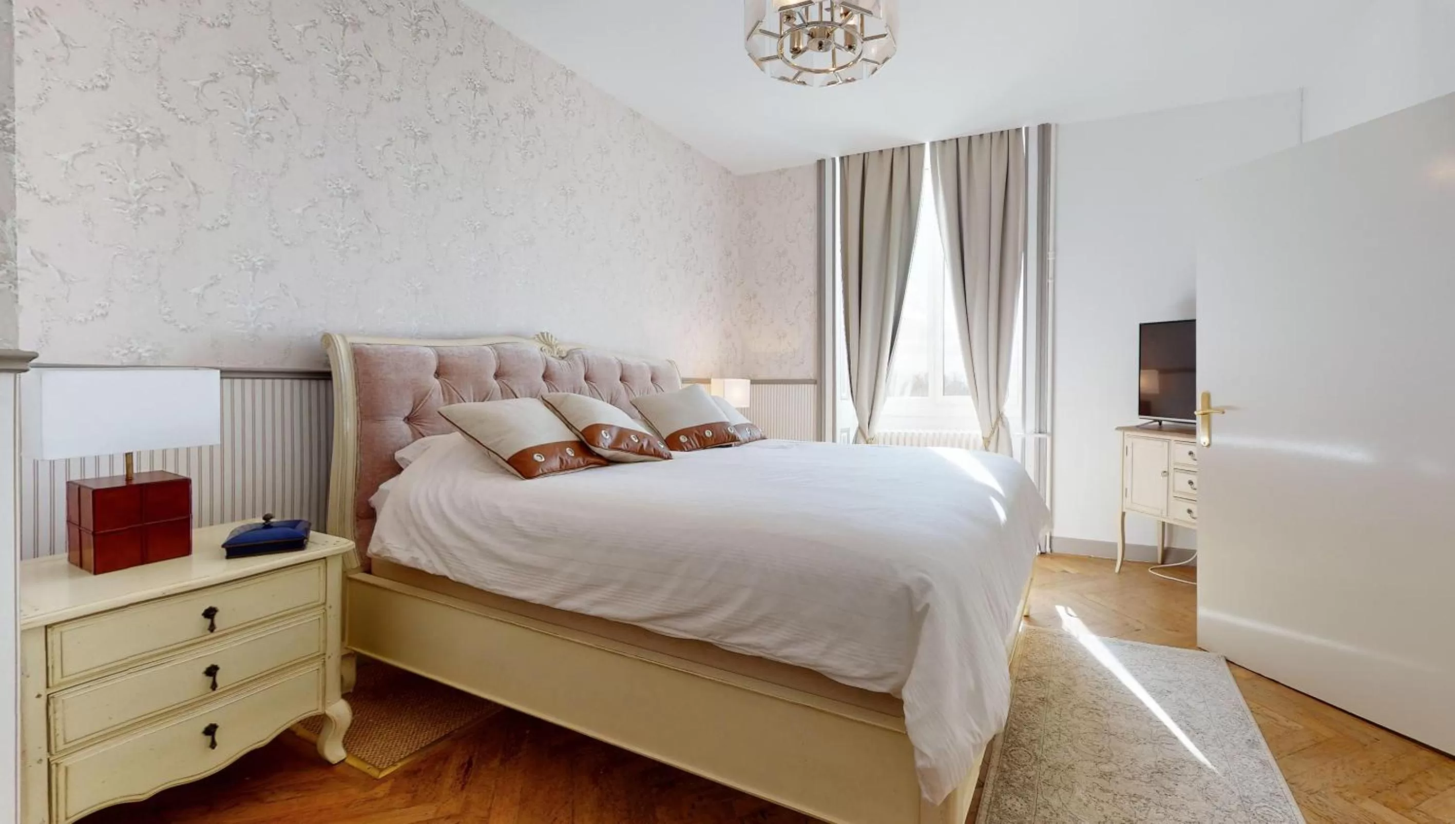 Bed in Château de Tressé