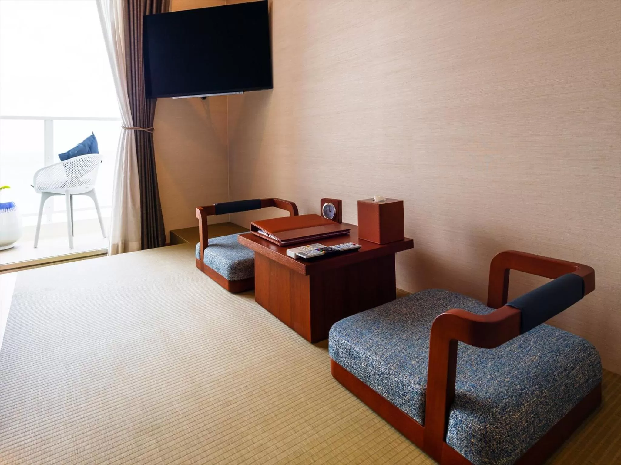 Living room in oile by DSH Resorts