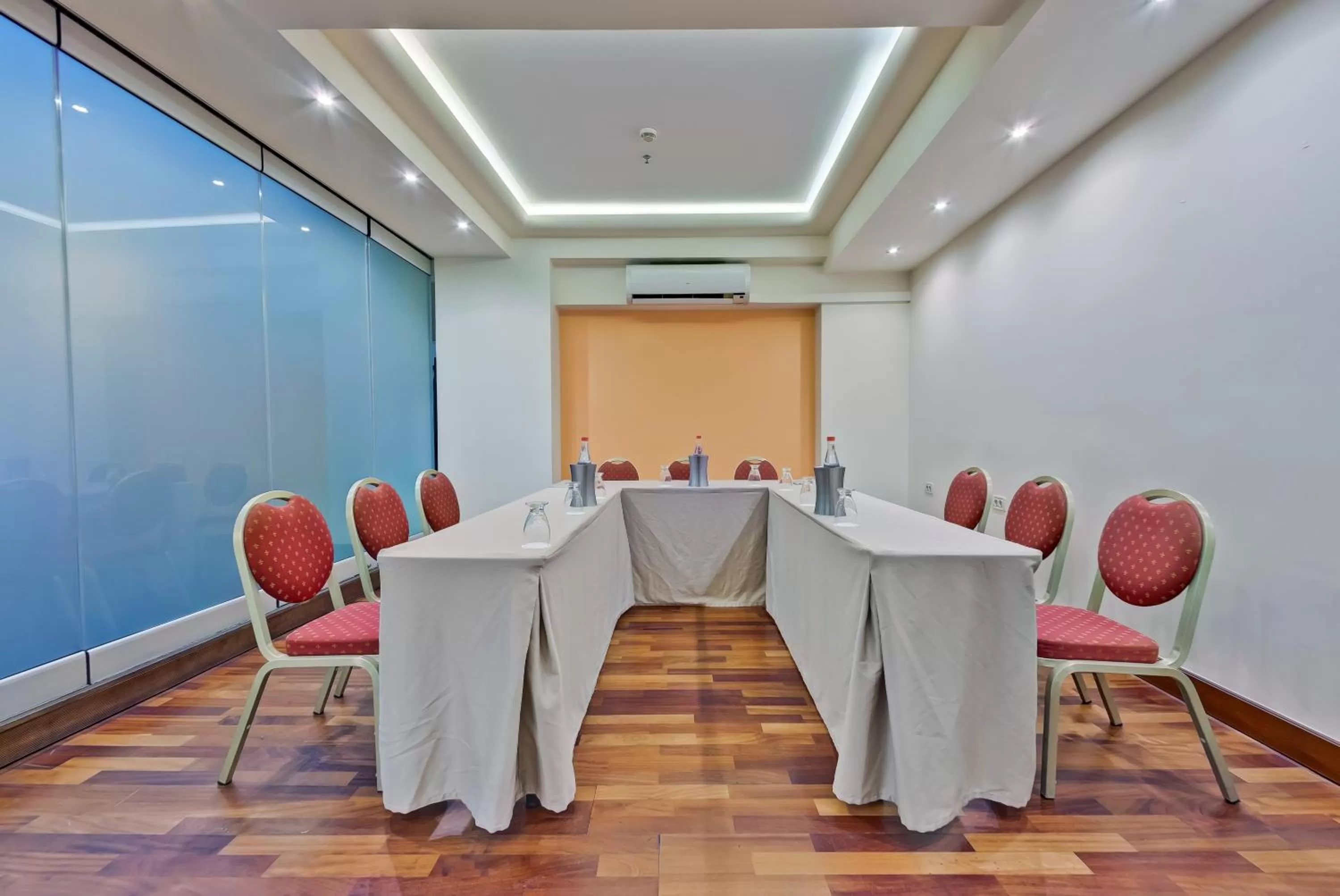 Meeting/conference room in Marin Hotel
