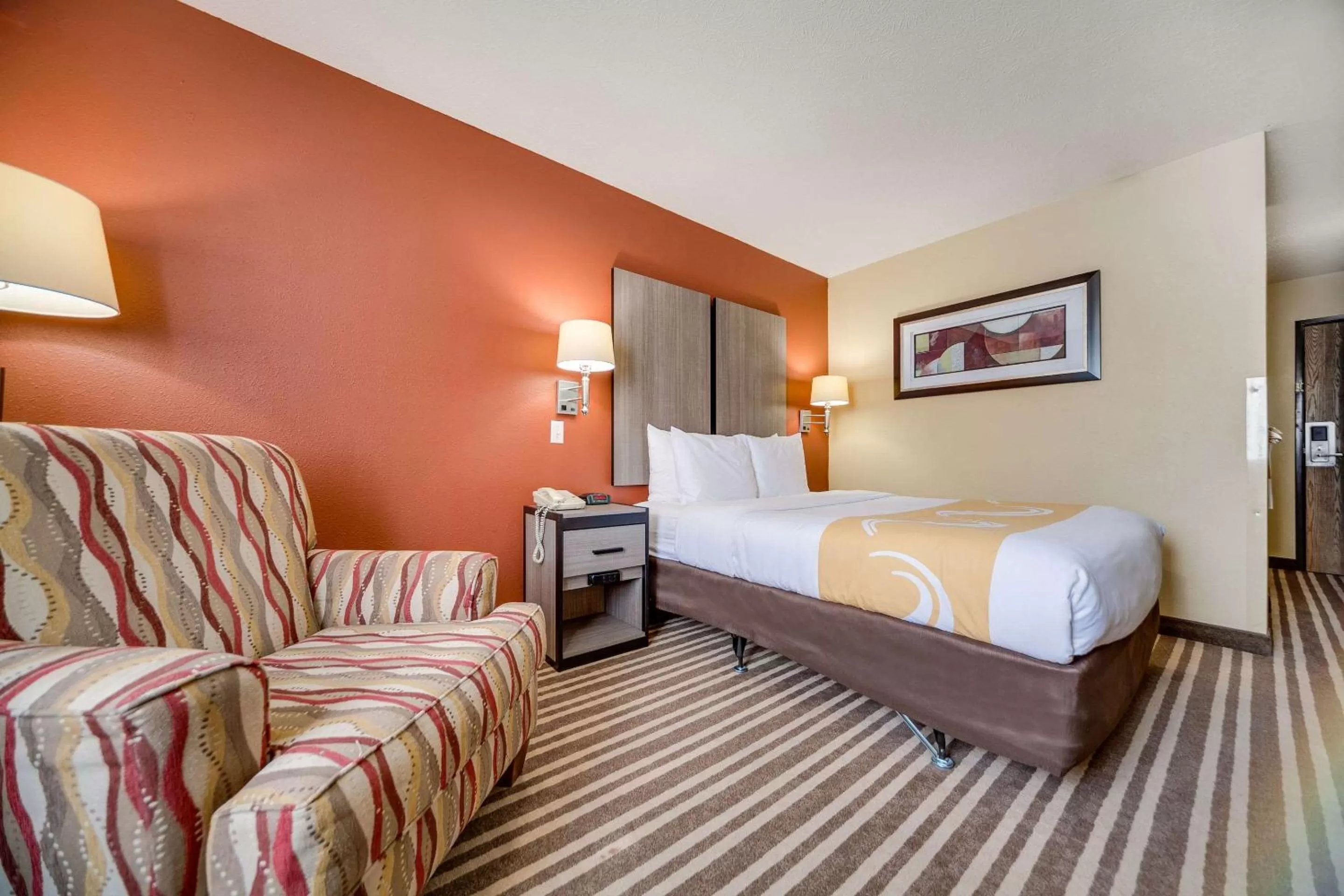 Bedroom, Bed in Quality Inn Hastings