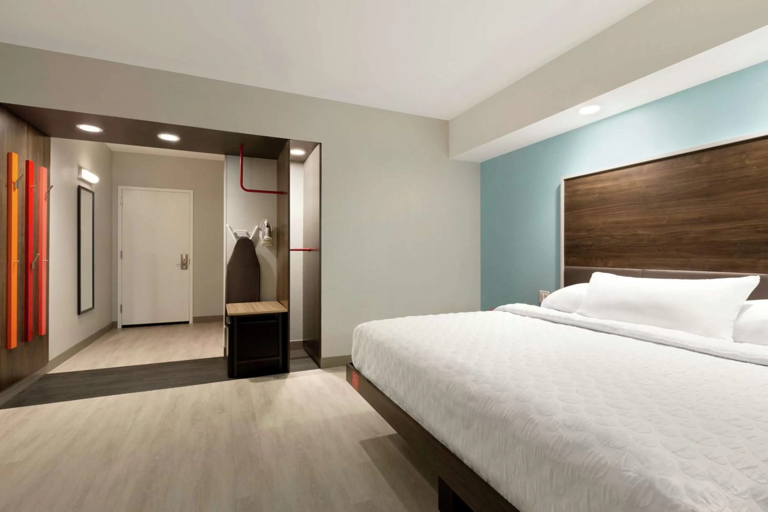 Photo of the whole room, Bed in Tru by Hilton St. Charles St. Louis