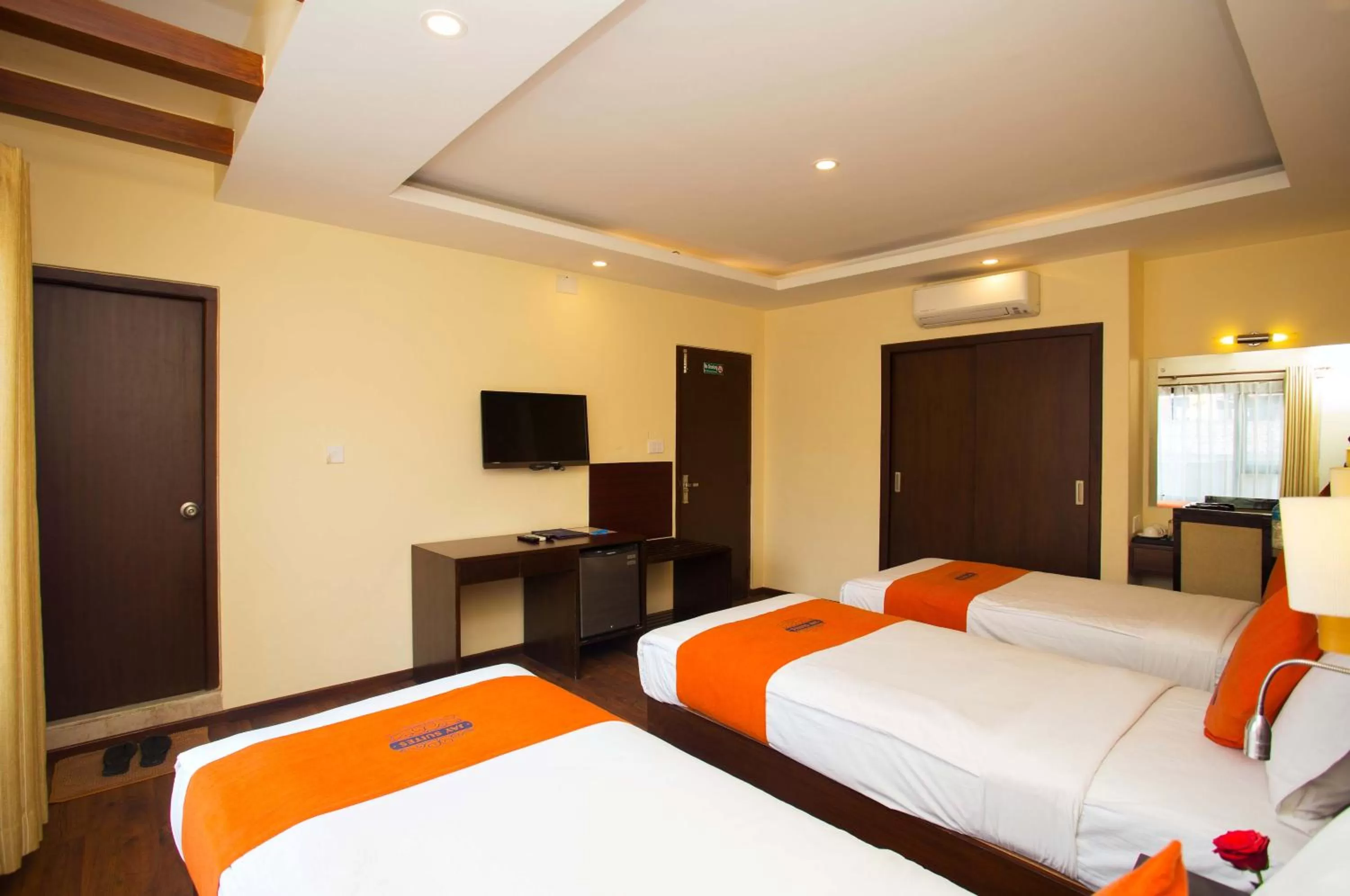 Photo of the whole room, Bed in Hotel Jay Suites